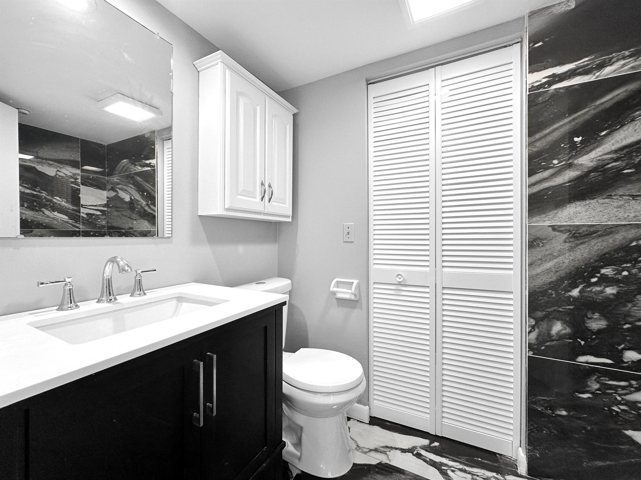 LAKEWOOD OF PALM SPRINGS - Residential Lease