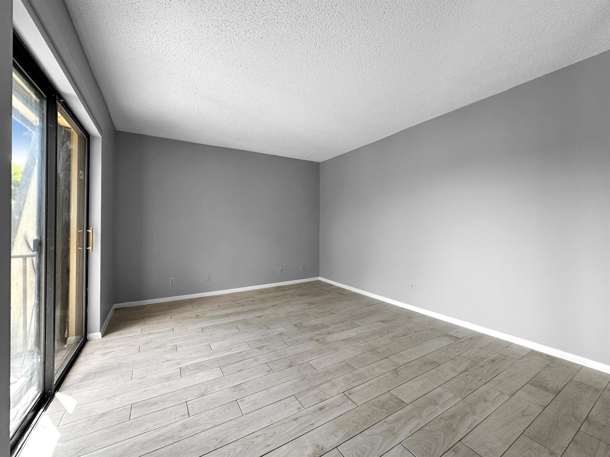 LAKEWOOD OF PALM SPRINGS - Residential Lease