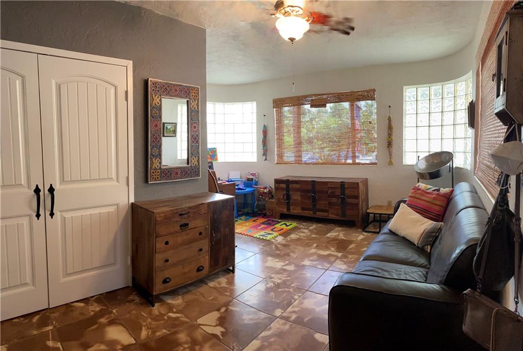 Hollywood 1-21 B - Residential Lease