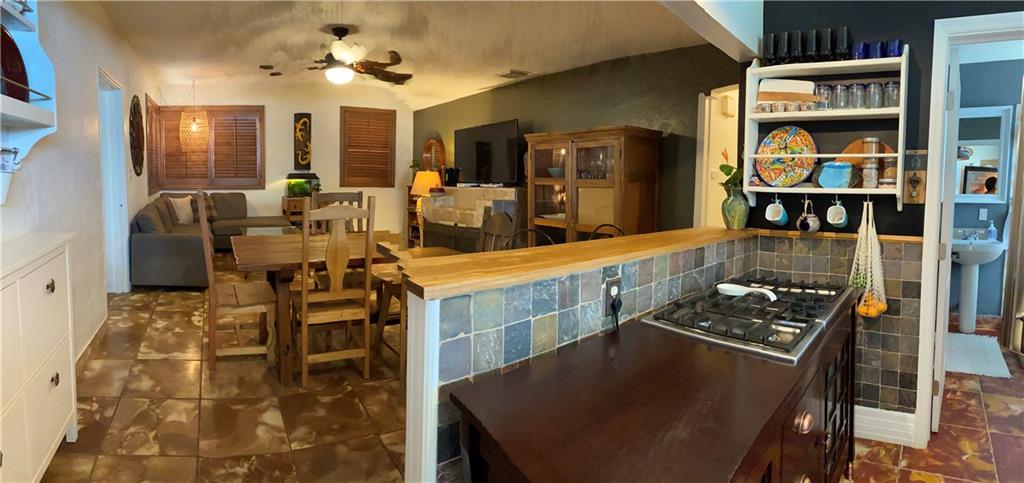 Hollywood 1-21 B - Residential Lease