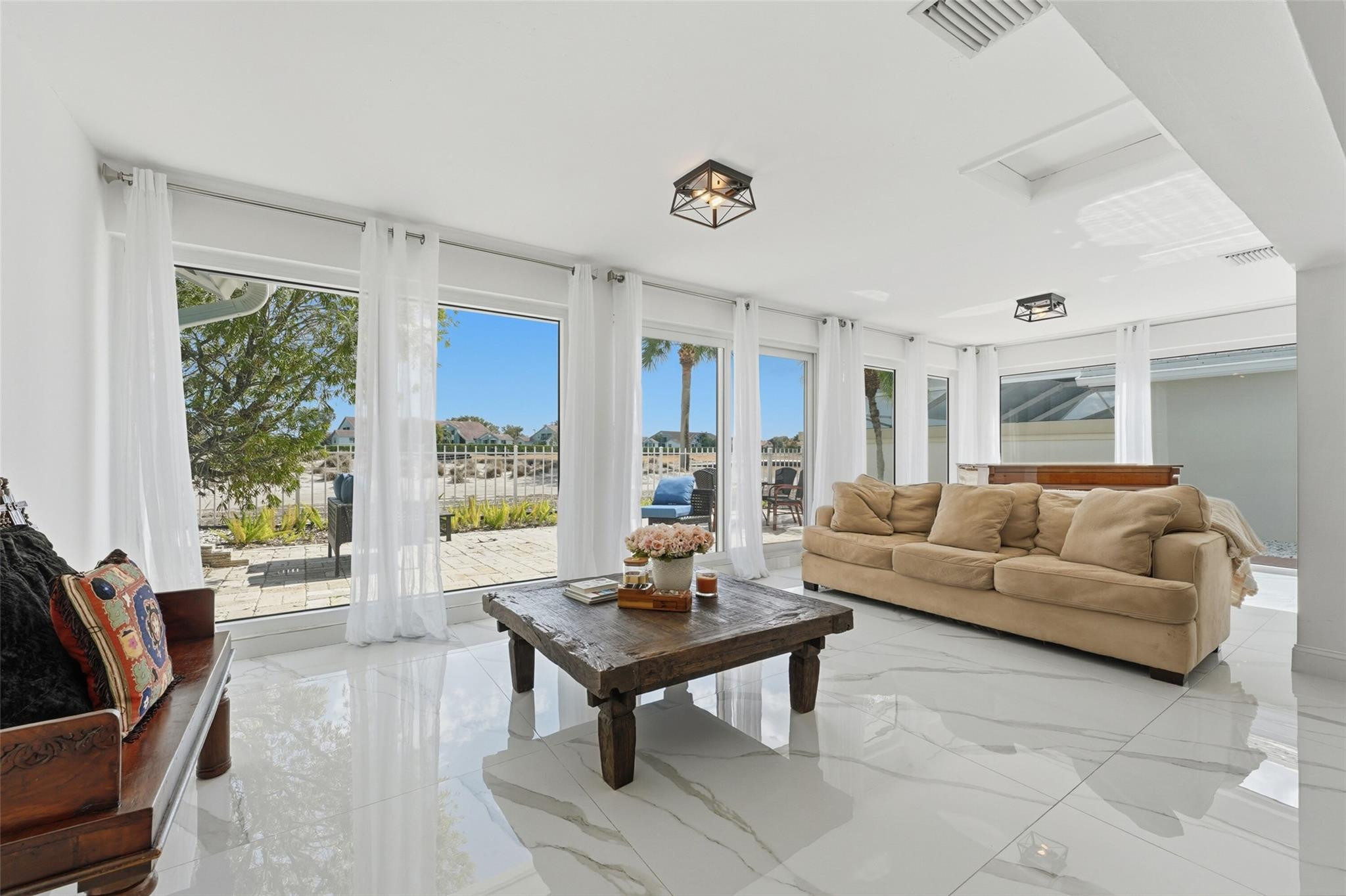 BEAR ISLAND - Residential