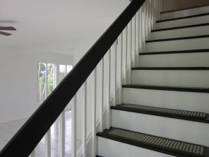 FLORAL PARK - Residential