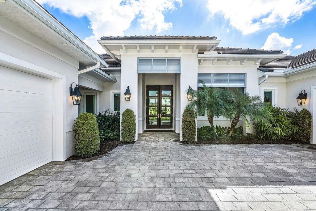 Photo of 13200 Sabal Chase, Palm Beach Gardens, FL 33418 (MLS # R10919725)