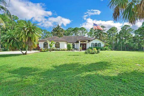 Featured picture for the property R10745773