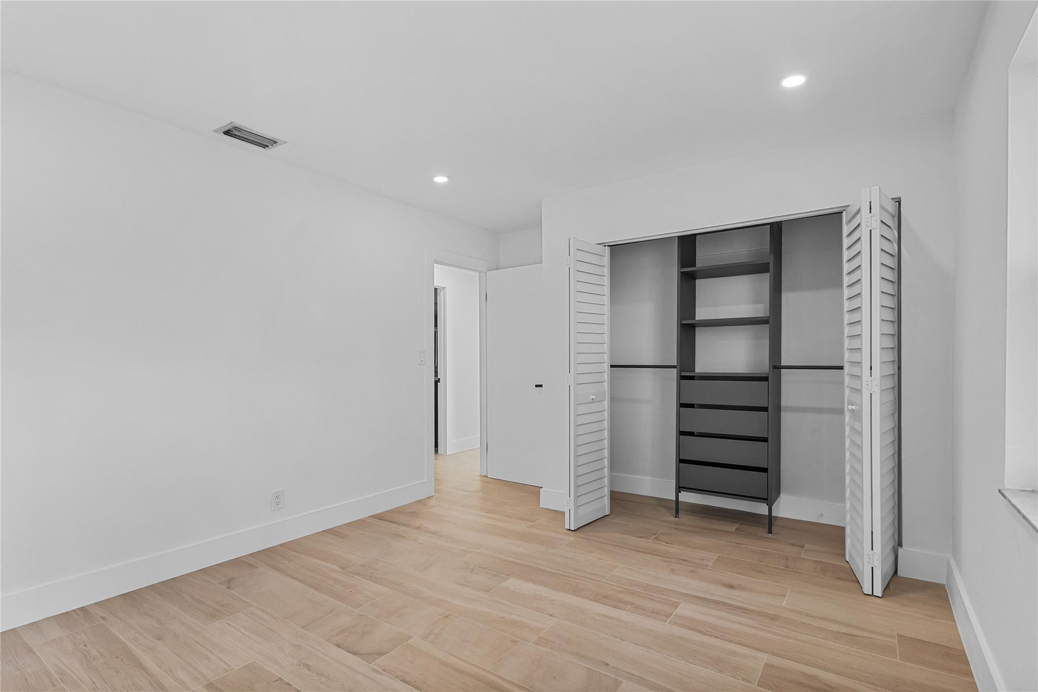 Coral Key Villas Sec 10 9 - Residential