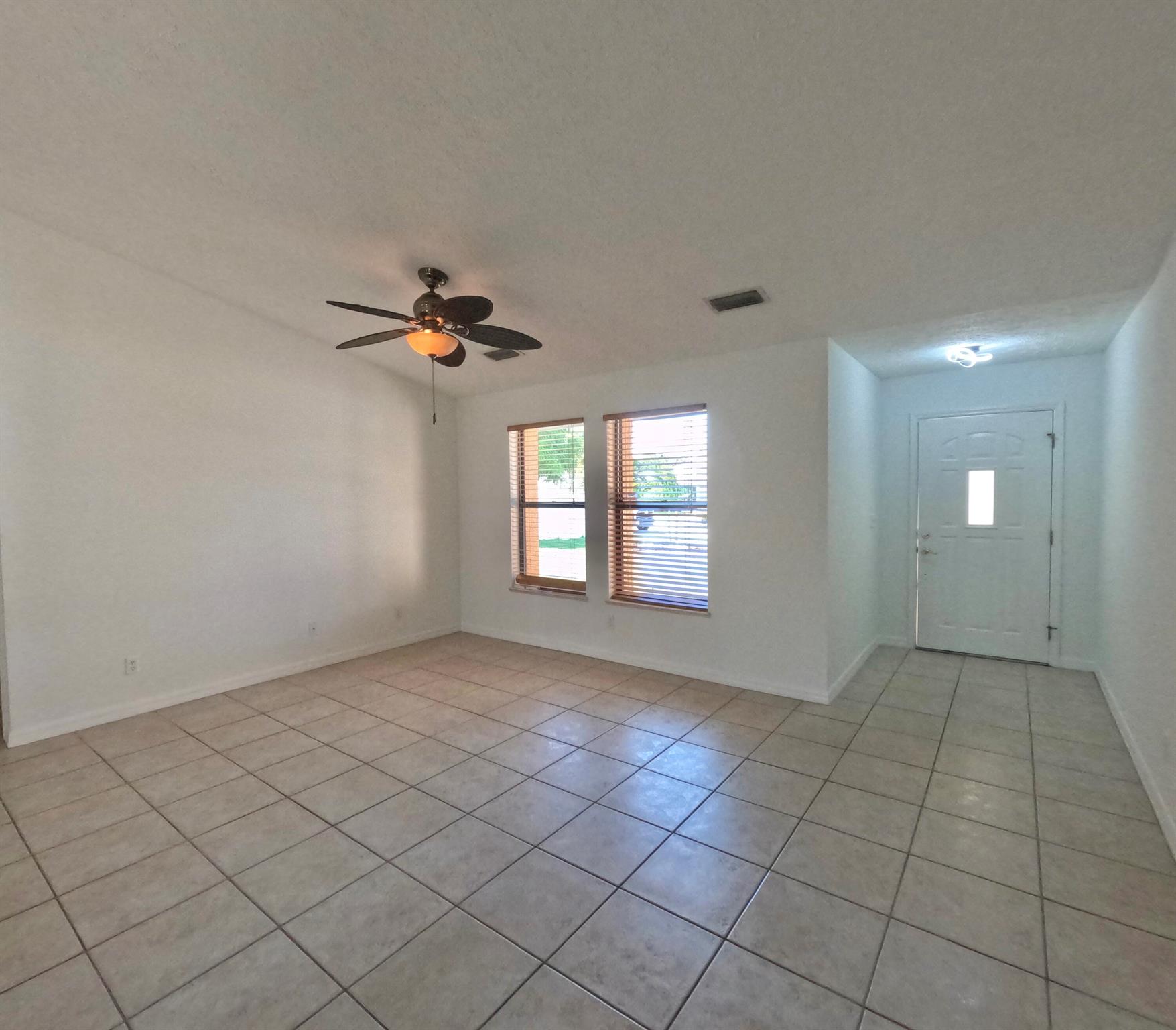 JENSEN PARK ESTATES - Residential Lease