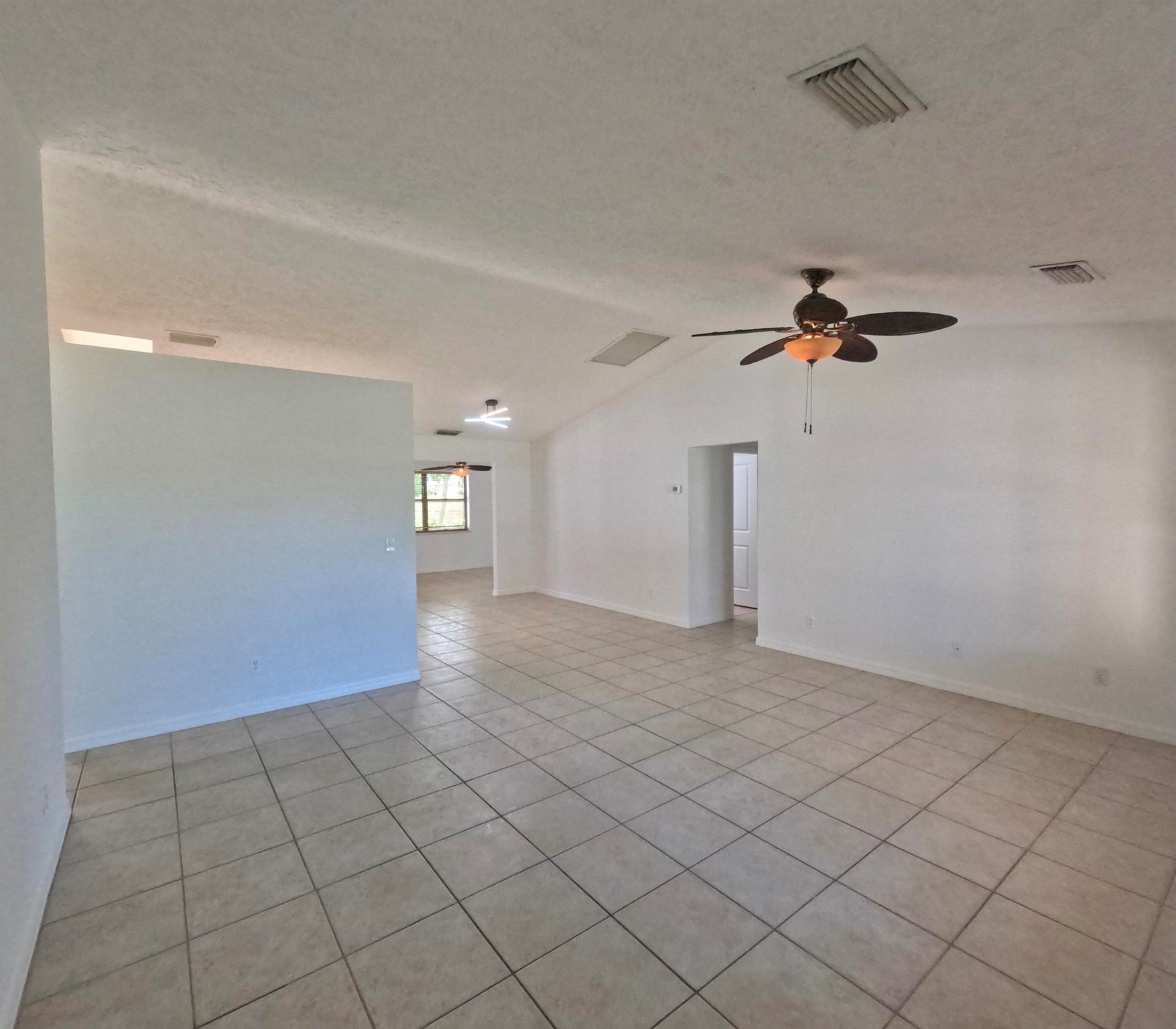 JENSEN PARK ESTATES - Residential Lease