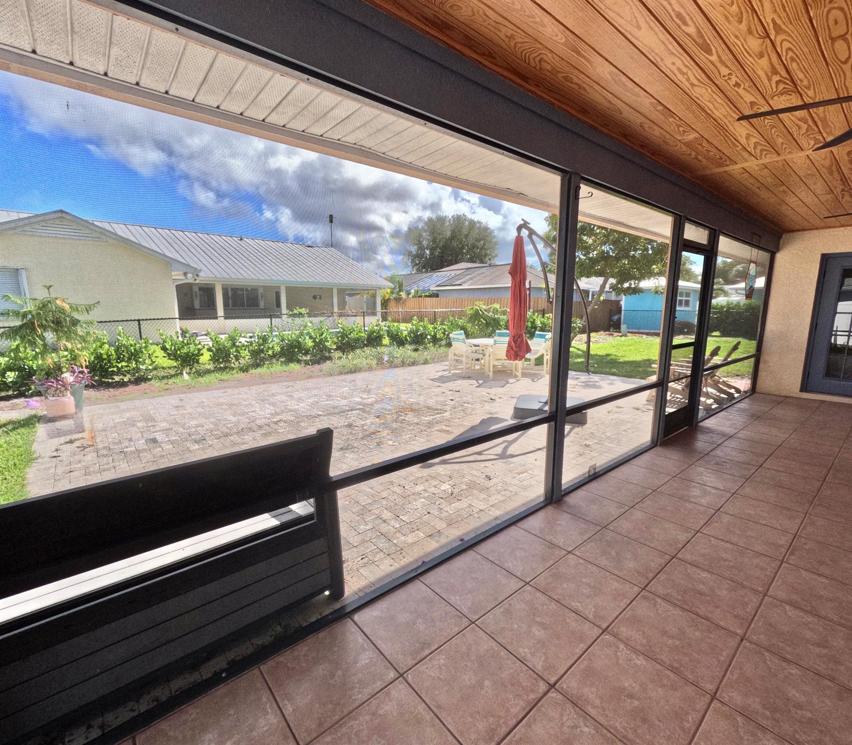 JENSEN PARK ESTATES - Residential Lease