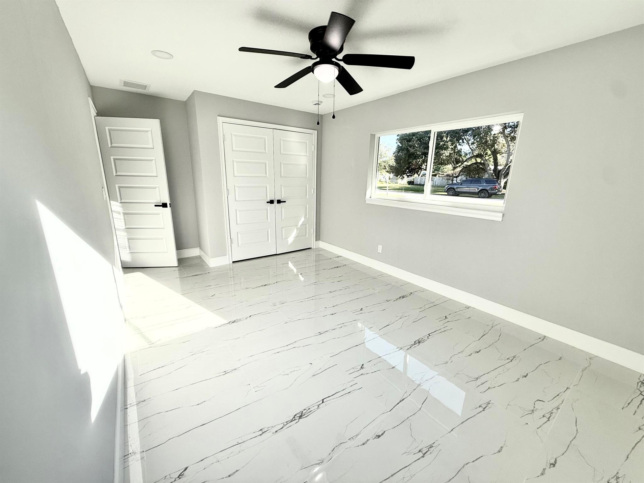 SUNRISE HOMESITES SUBDIVI - Residential