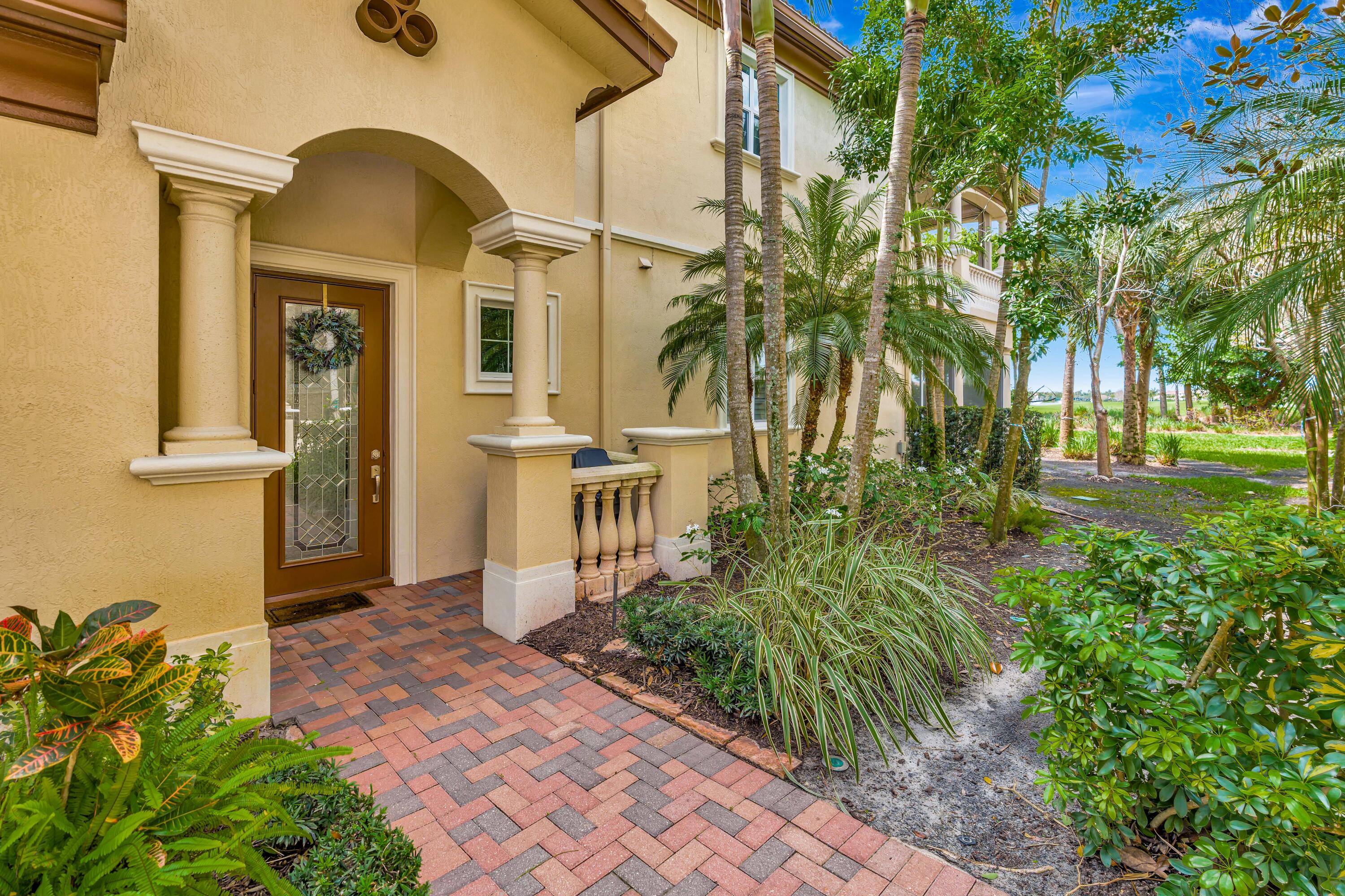JUPITER COUNTRY CLUB CONDO II - Residential