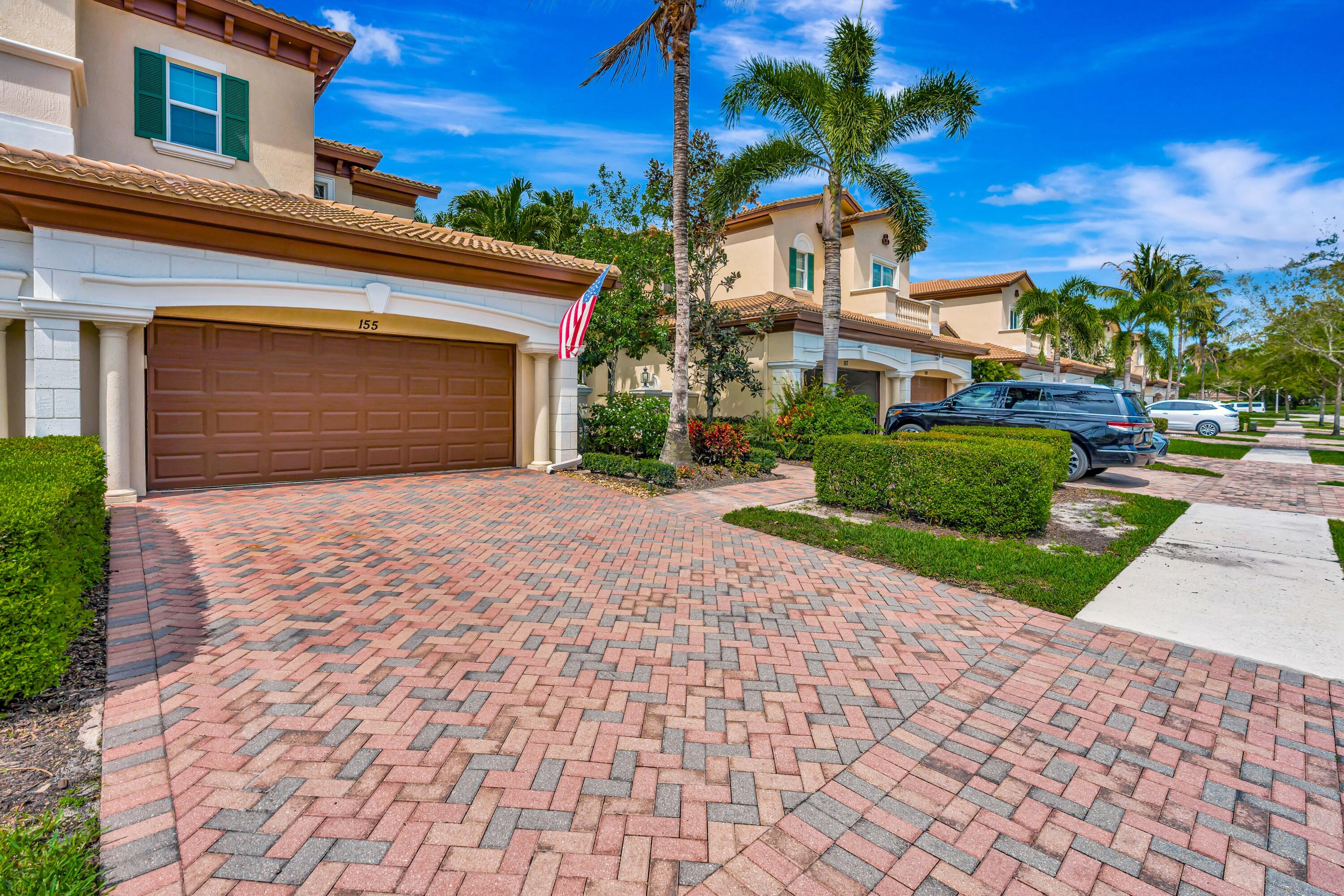 JUPITER COUNTRY CLUB CONDO II - Residential