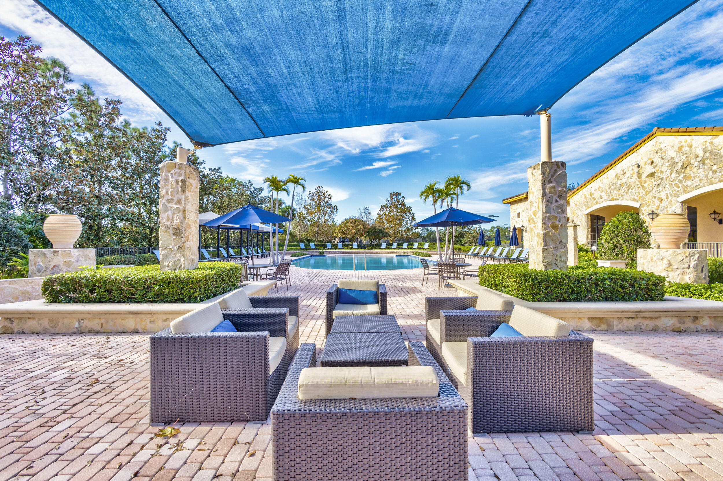 JUPITER COUNTRY CLUB CONDO II - Residential
