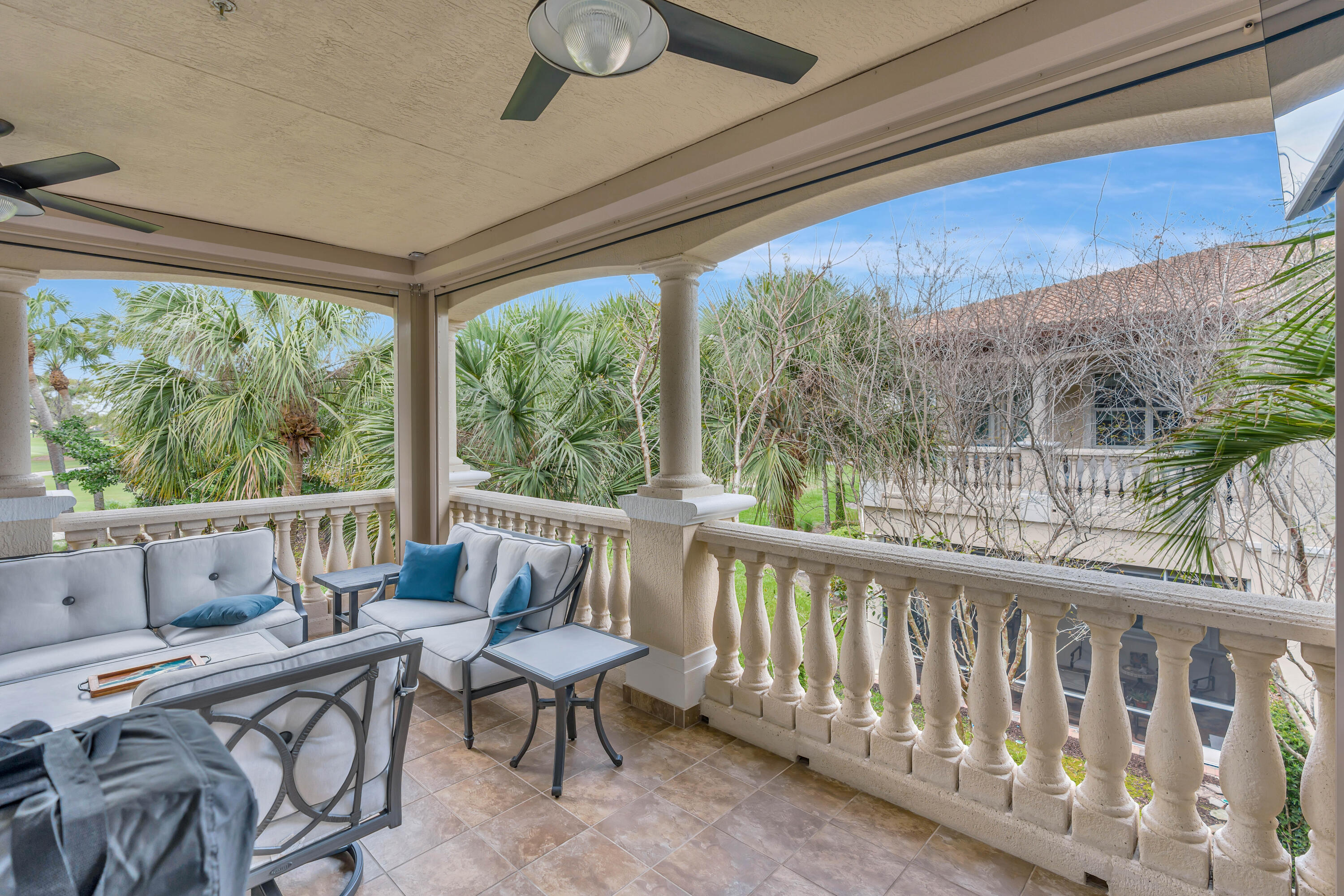 JUPITER COUNTRY CLUB CONDO II - Residential