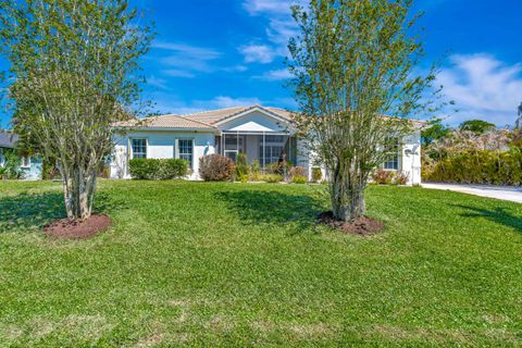 8431 SE Duncan Street Hobe Sound FL 33455