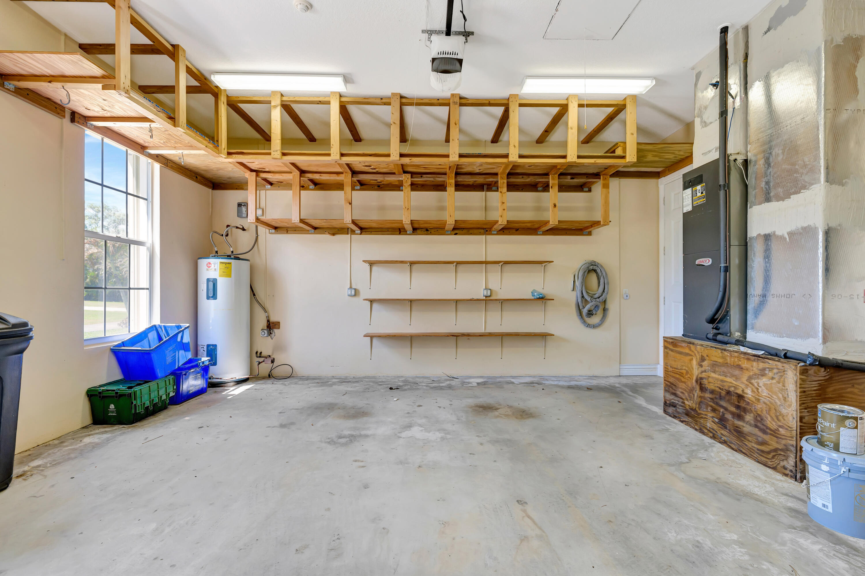 PAPAYA VILLAGE / Hobe Hills - Residential