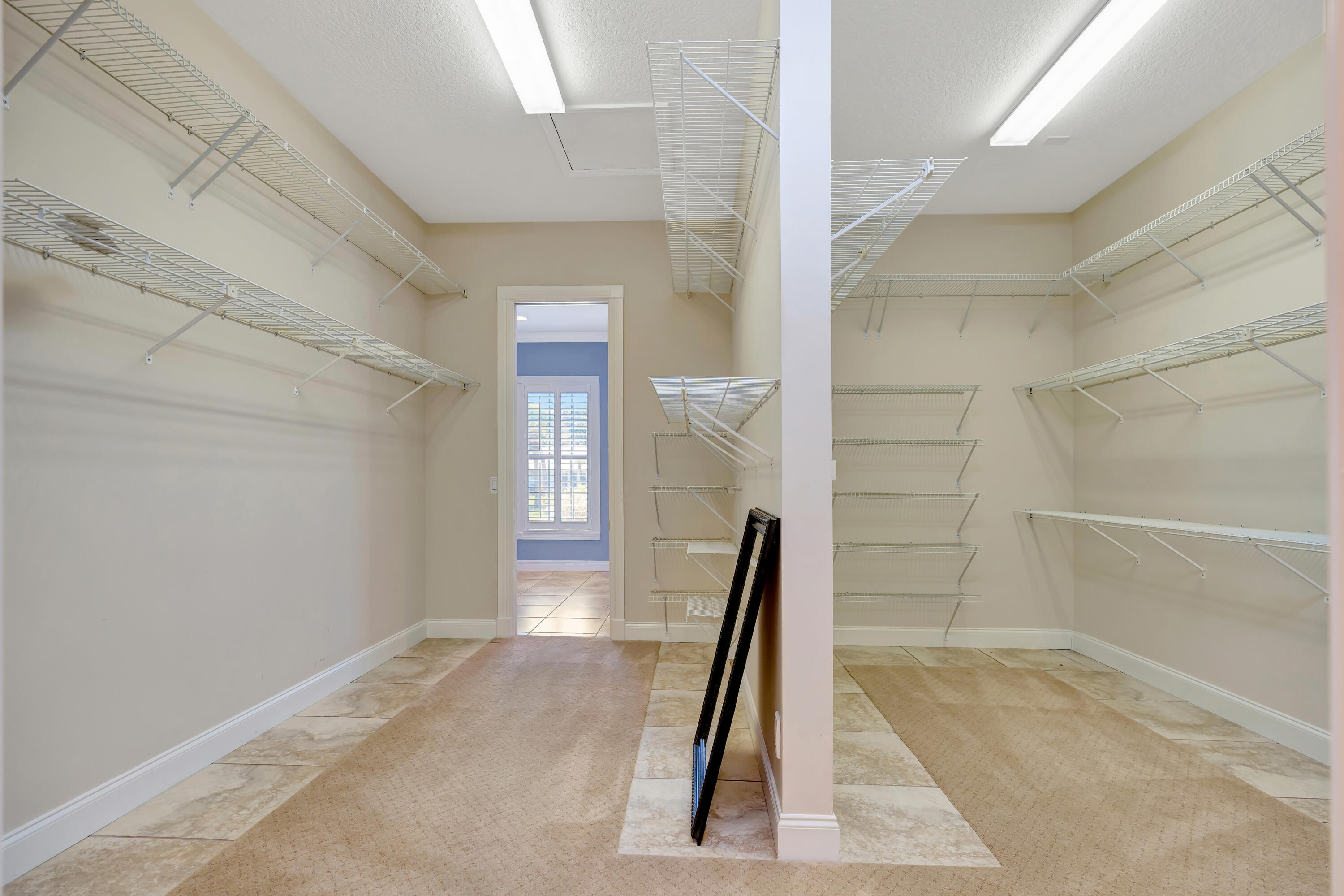 PAPAYA VILLAGE / Hobe Hills - Residential