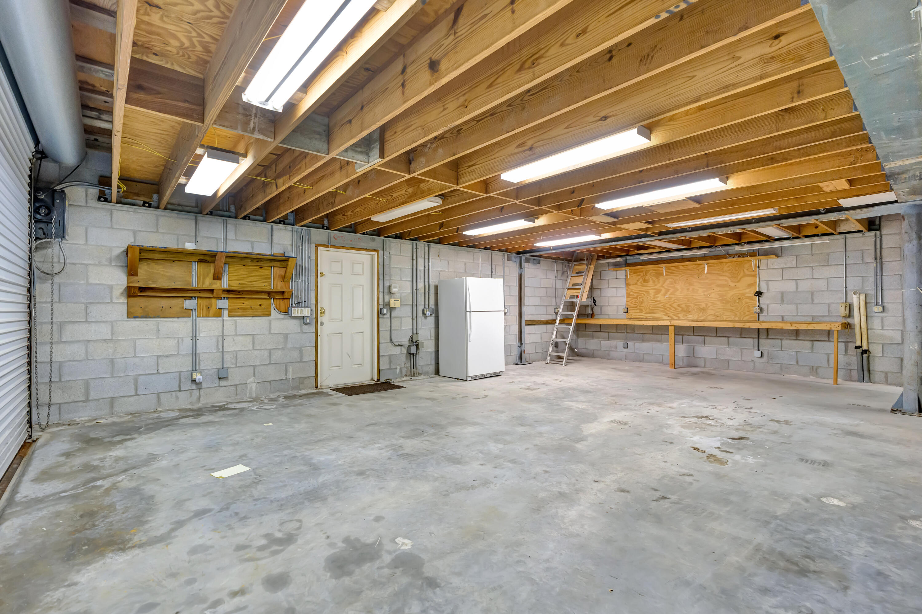 PAPAYA VILLAGE / Hobe Hills - Residential