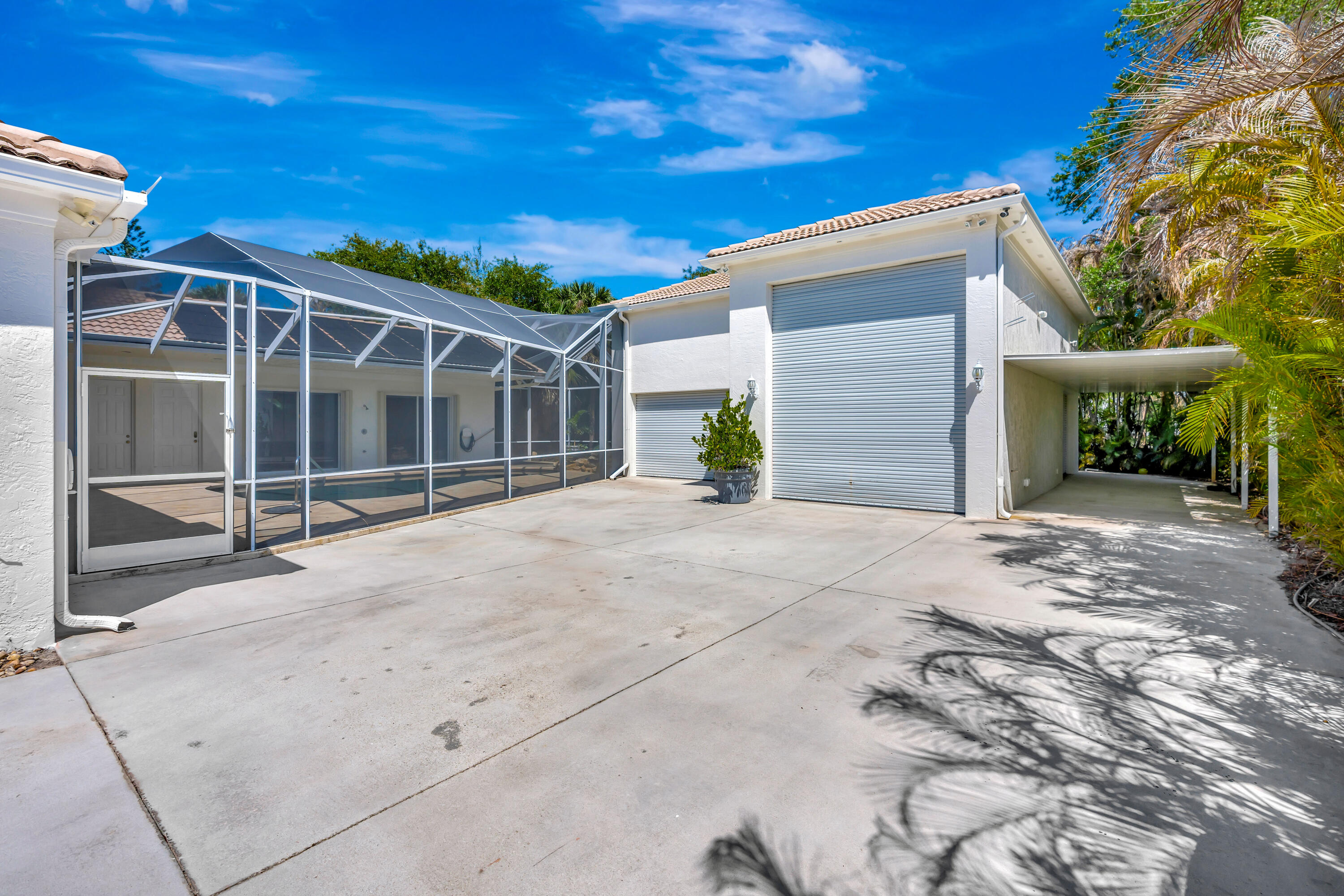 PAPAYA VILLAGE / Hobe Hills - Residential