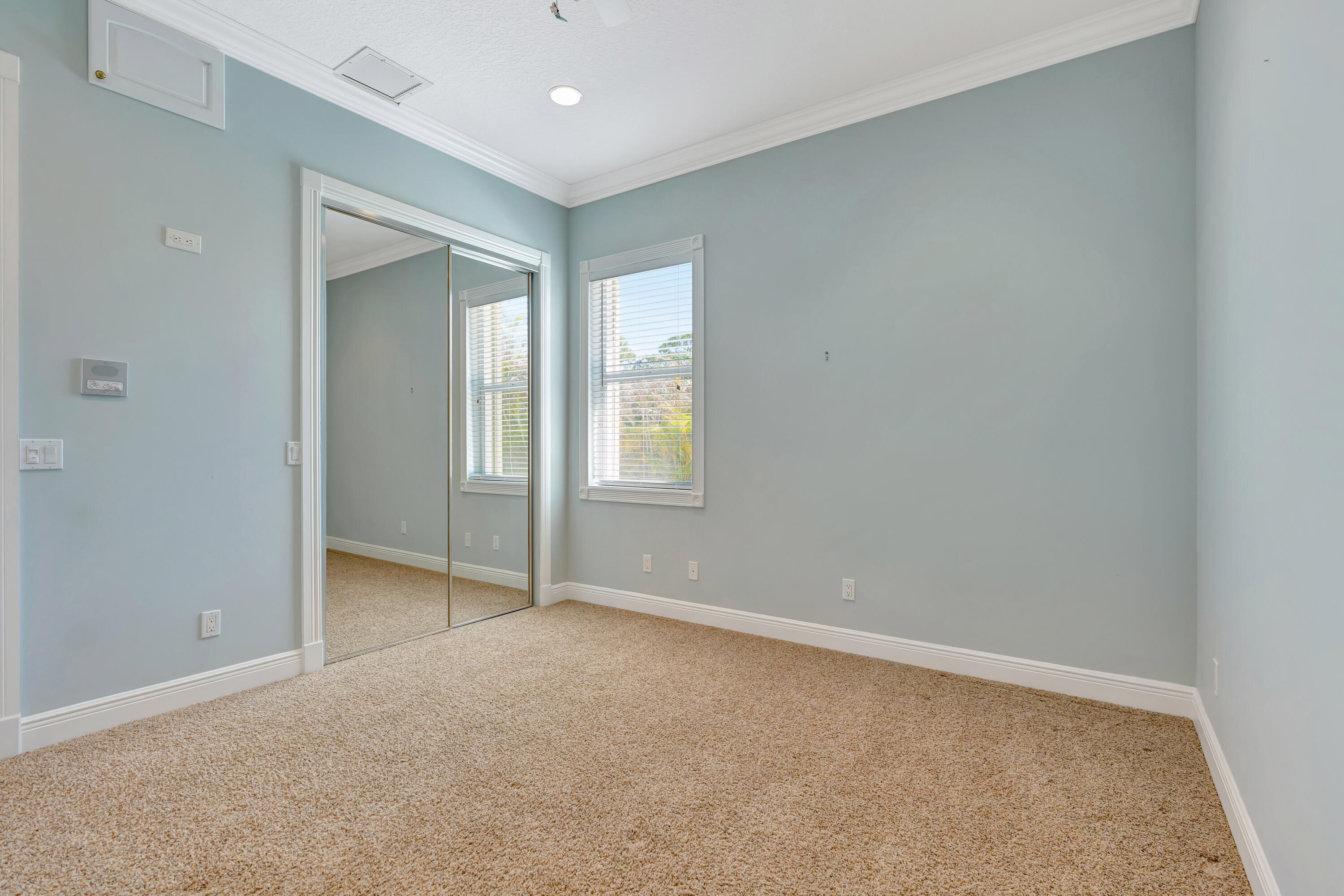 PAPAYA VILLAGE / Hobe Hills - Residential