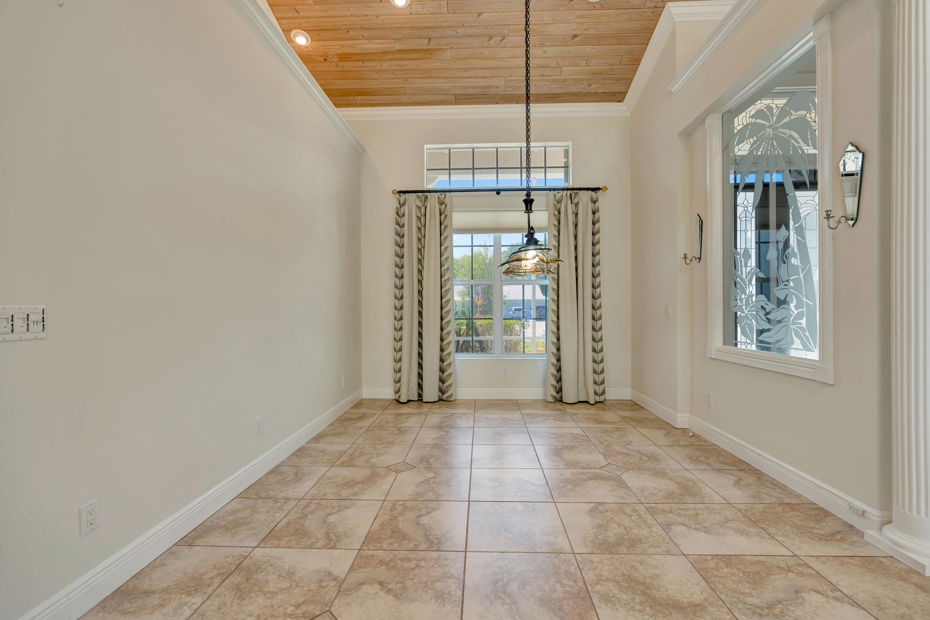 PAPAYA VILLAGE / Hobe Hills - Residential