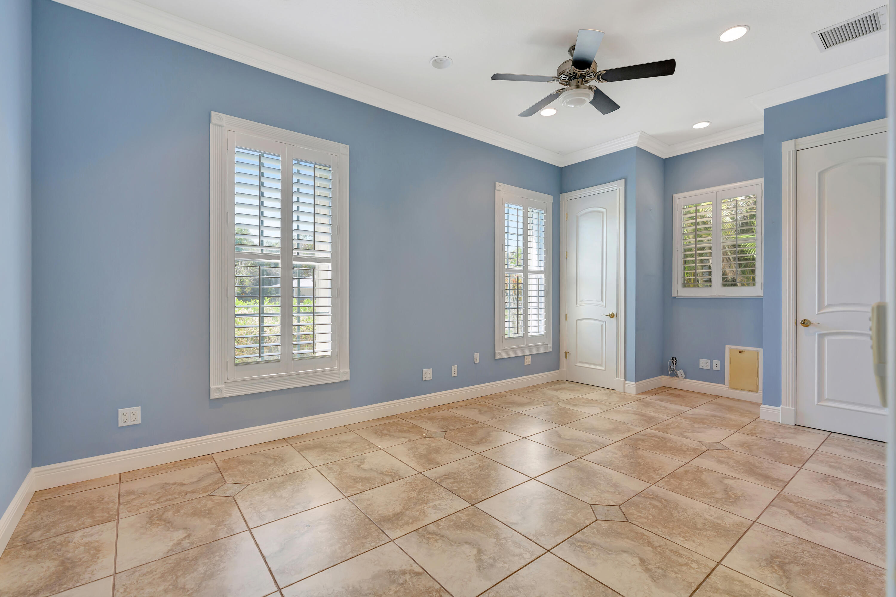 PAPAYA VILLAGE / Hobe Hills - Residential