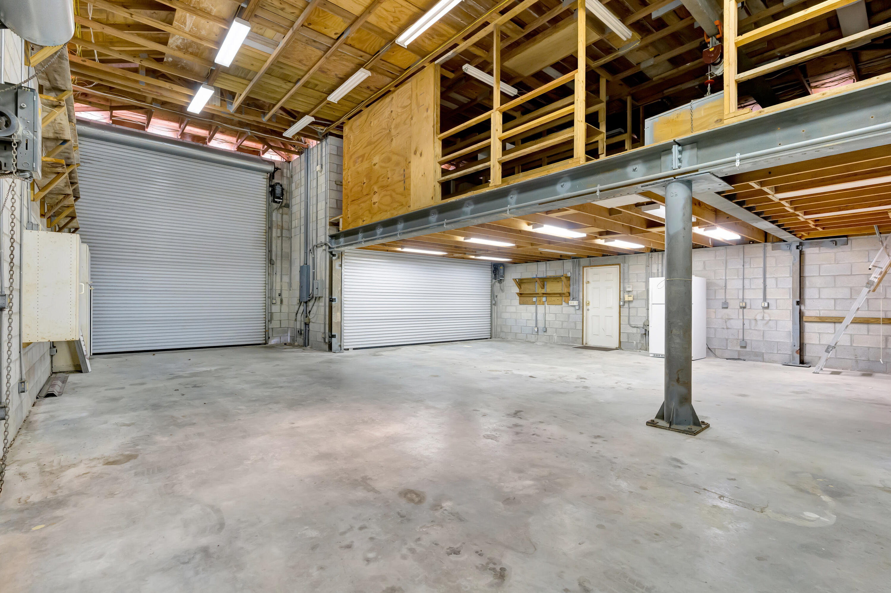 PAPAYA VILLAGE / Hobe Hills - Residential