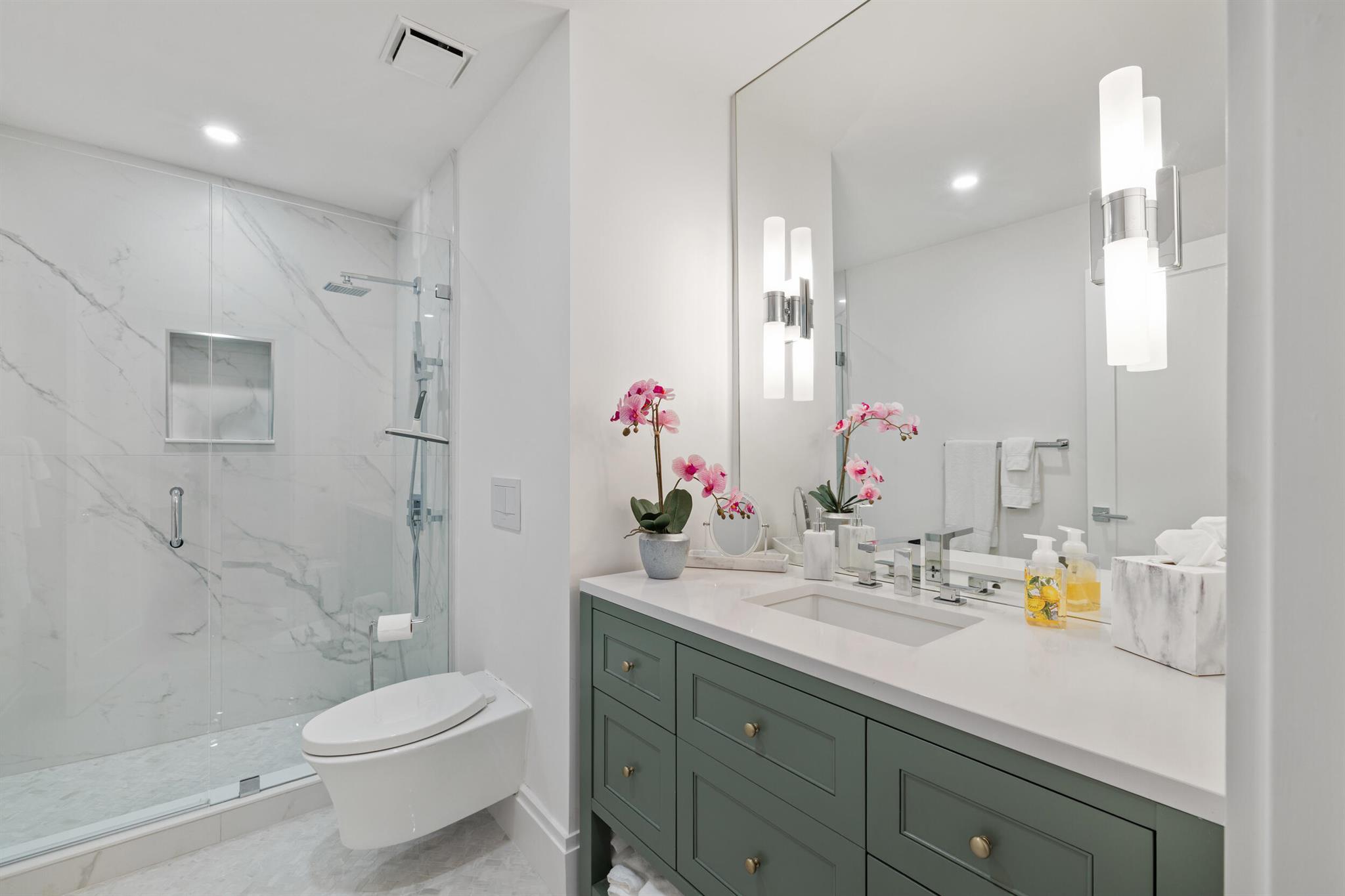 THREE HUNDRED OCEAN BLVD - Residential