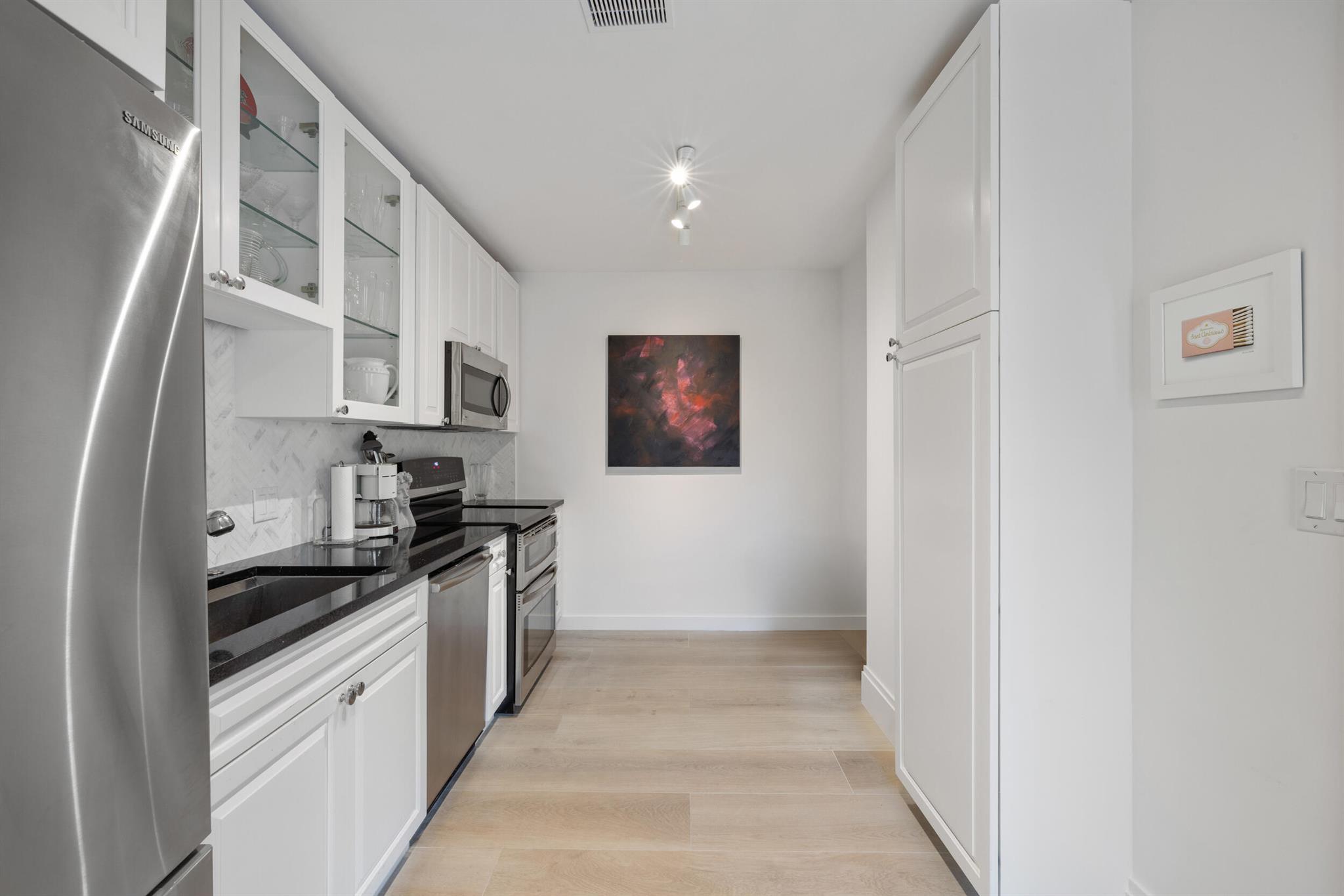 THREE HUNDRED OCEAN BLVD - Residential