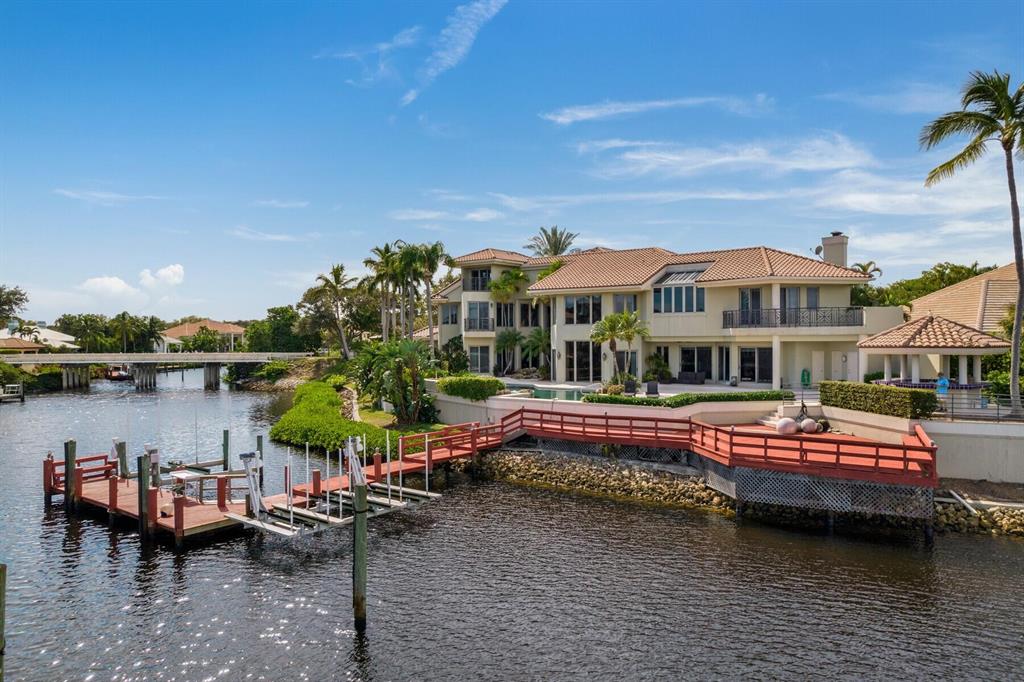 Admirals Cove - Residential