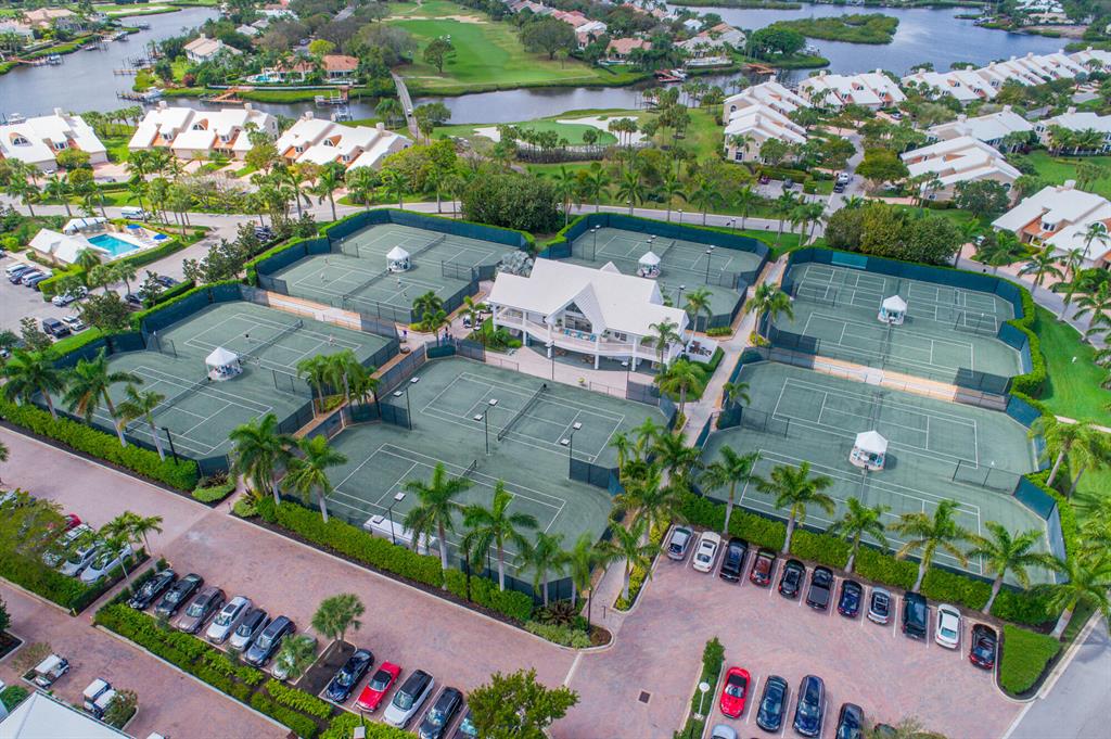 Admirals Cove - Residential