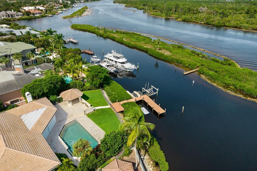 Admirals Cove - Residential