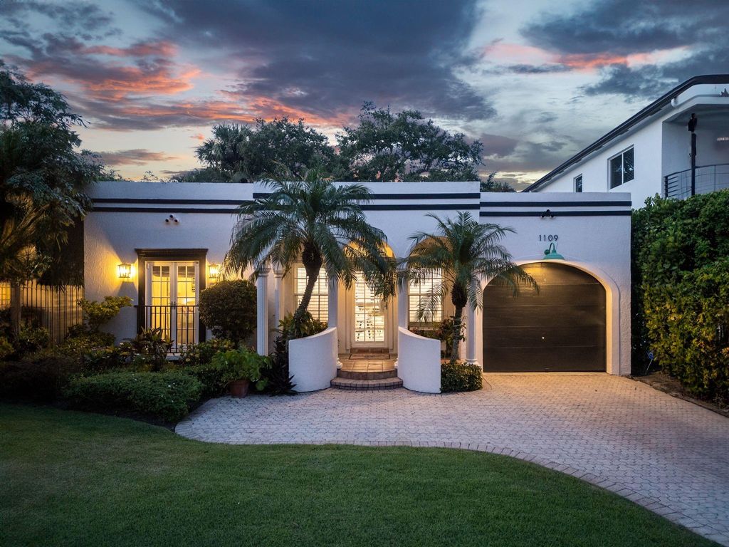 Photo of 1109 SW 18th Court, Fort Lauderdale, FL 33315 (MLS # F10458654)