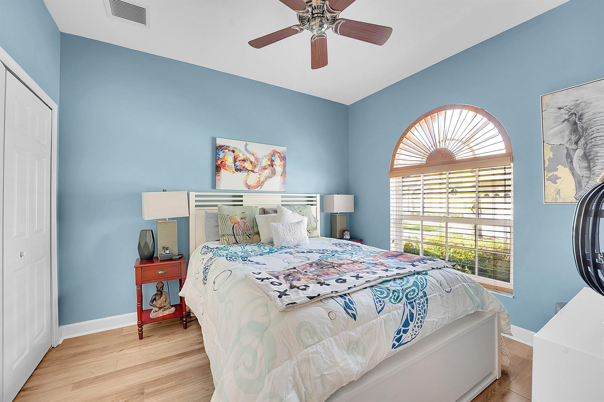 TORREY PINES - Residential