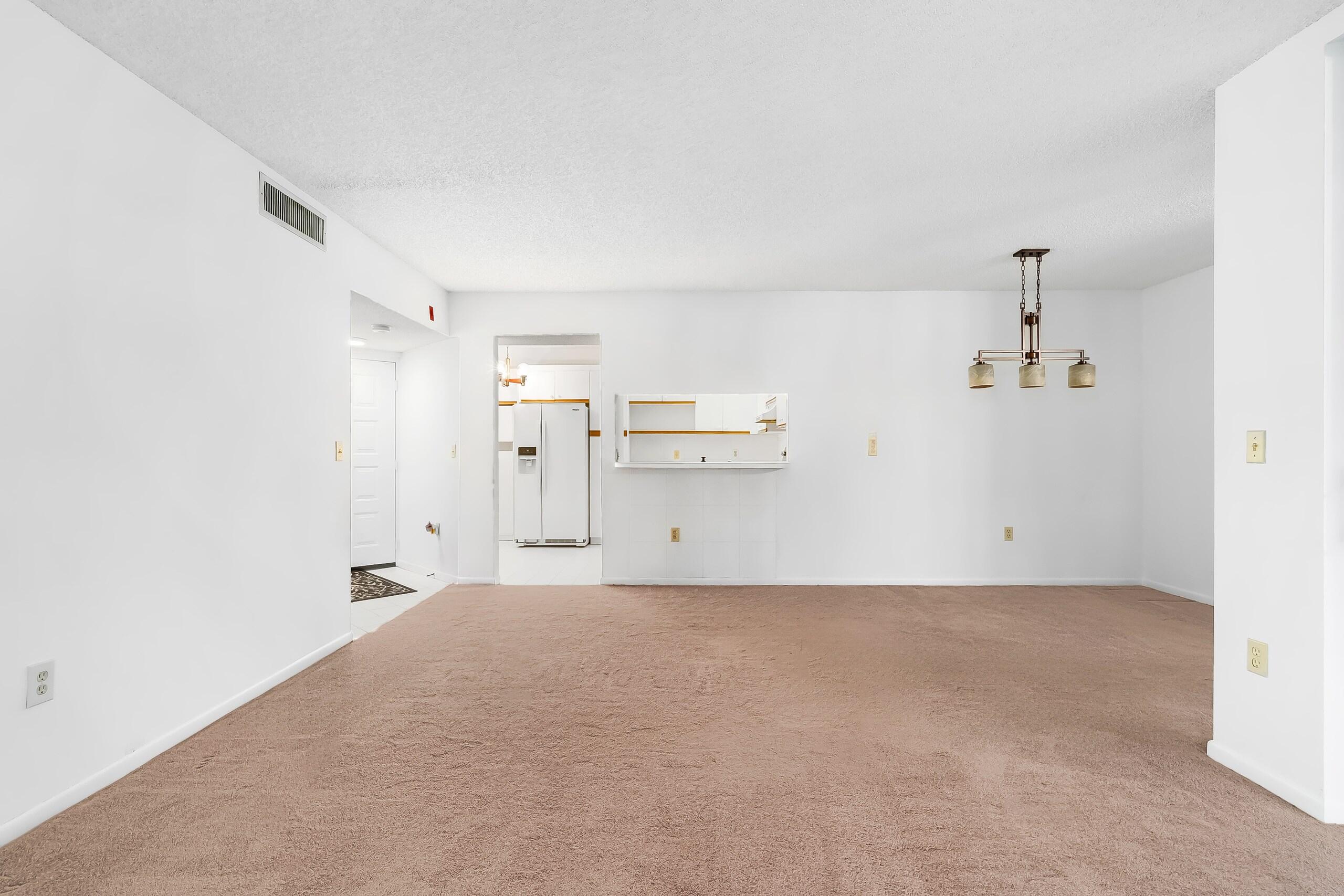 10661 NW 14th Street NW Unit 235, Plantation, FL, 33322/$239,900 1 10661 NW 14th Street NW Unit 235