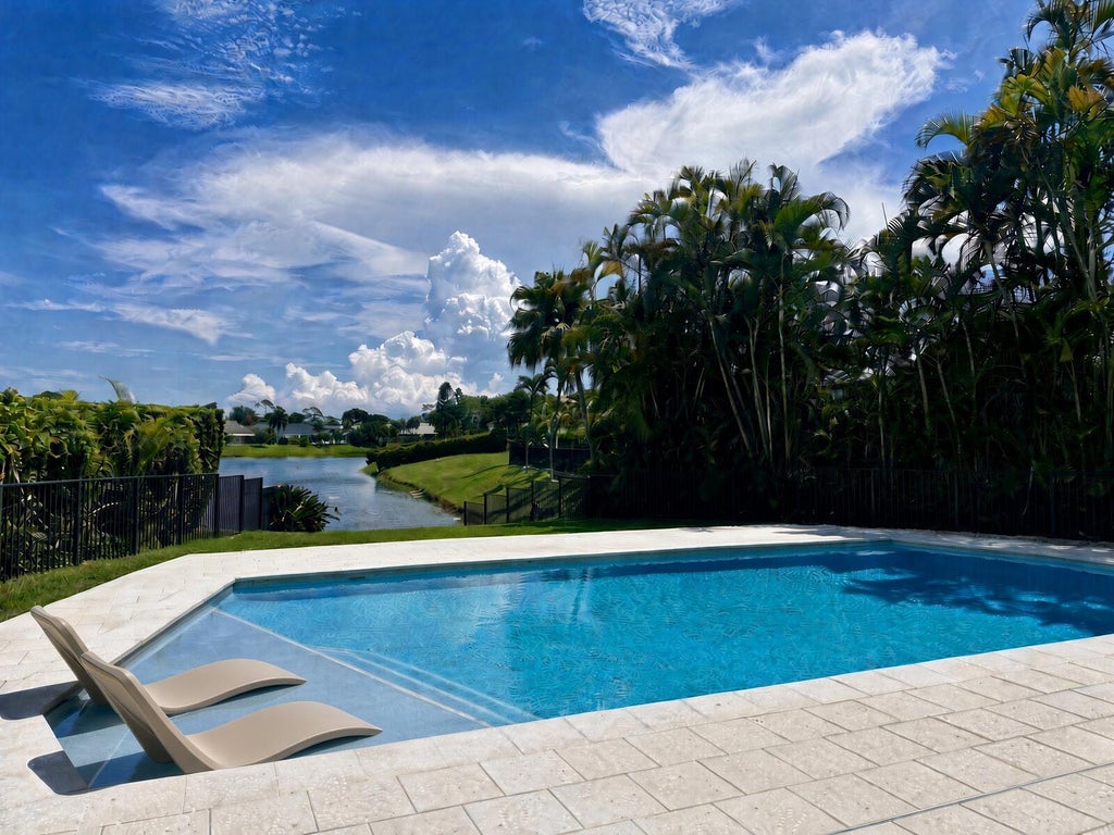 Photo of 5107 PINEVIEW Circle, Delray Beach, FL 33445 (MLS # B26074879)