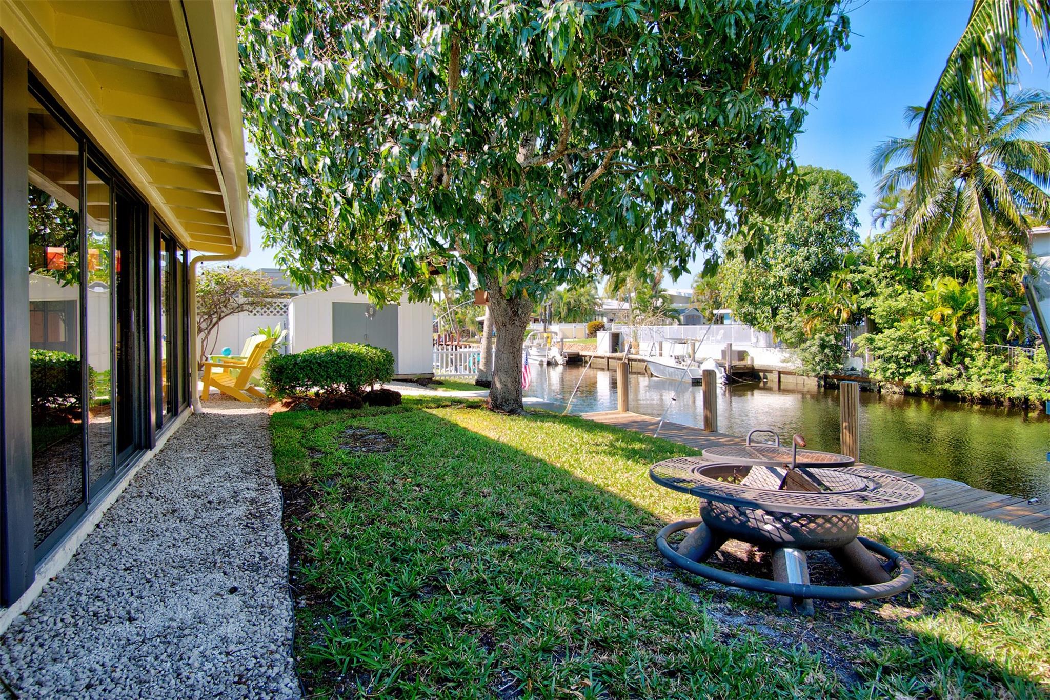 LAUDERDALE ISLES - Residential