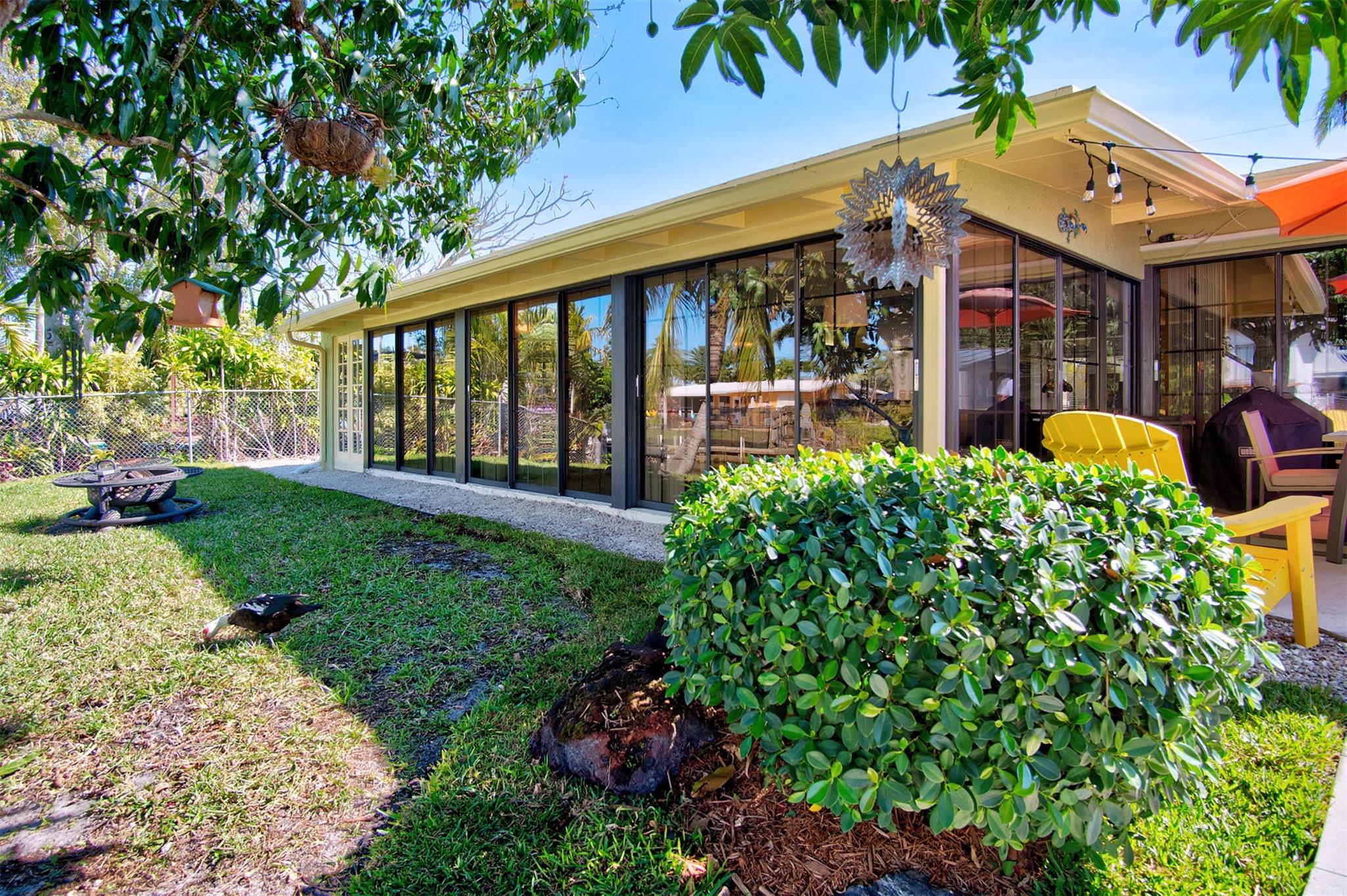 LAUDERDALE ISLES - Residential