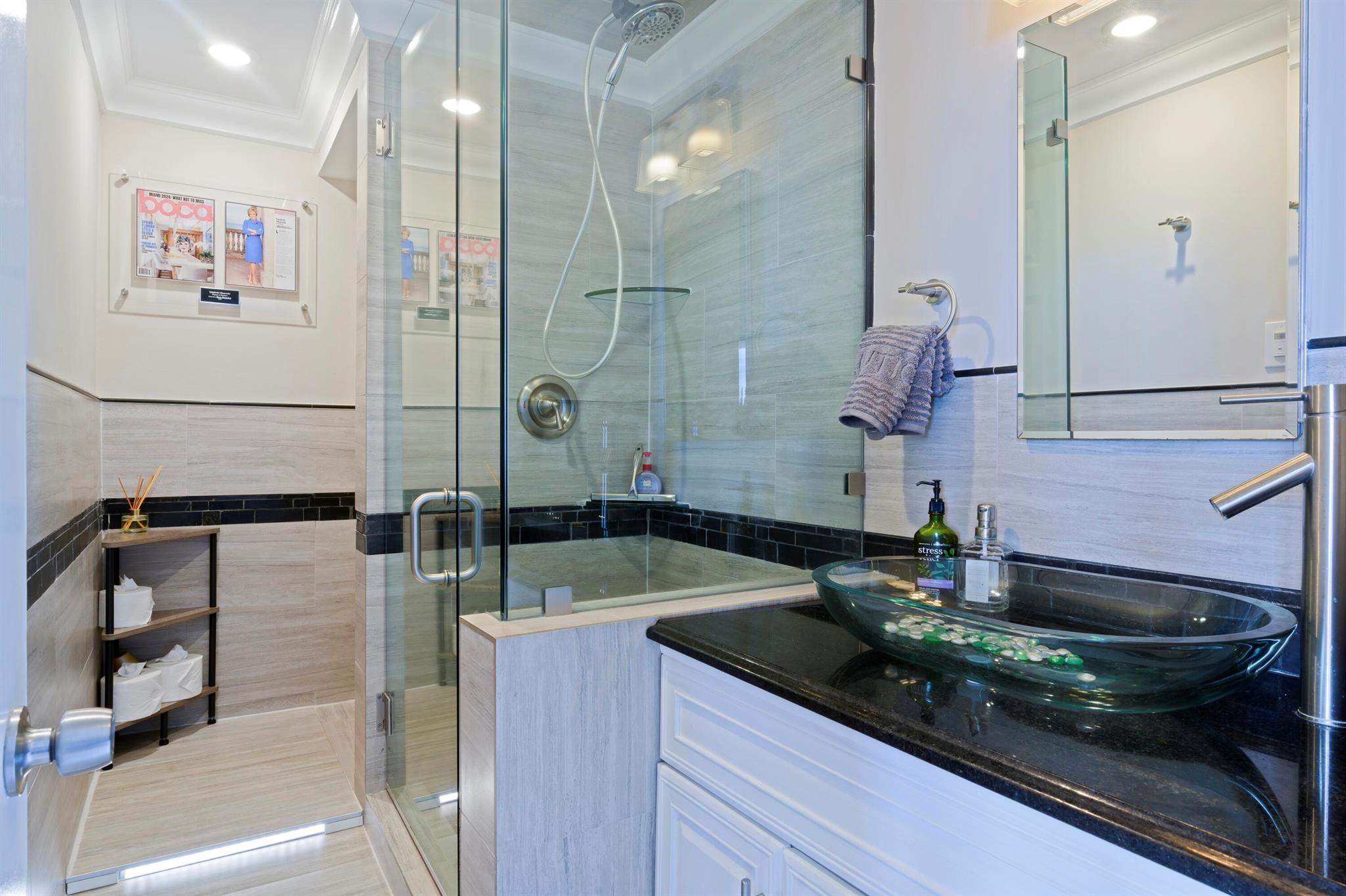 PALM BEACH HOUSE CONDO - Residential