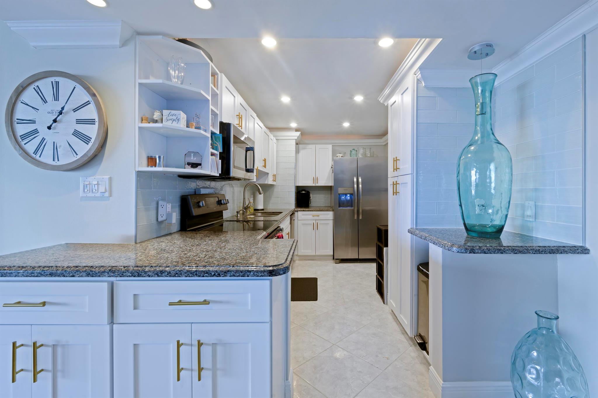 View photos, virtual tours, details... 5600 N Flagler Drive 1906