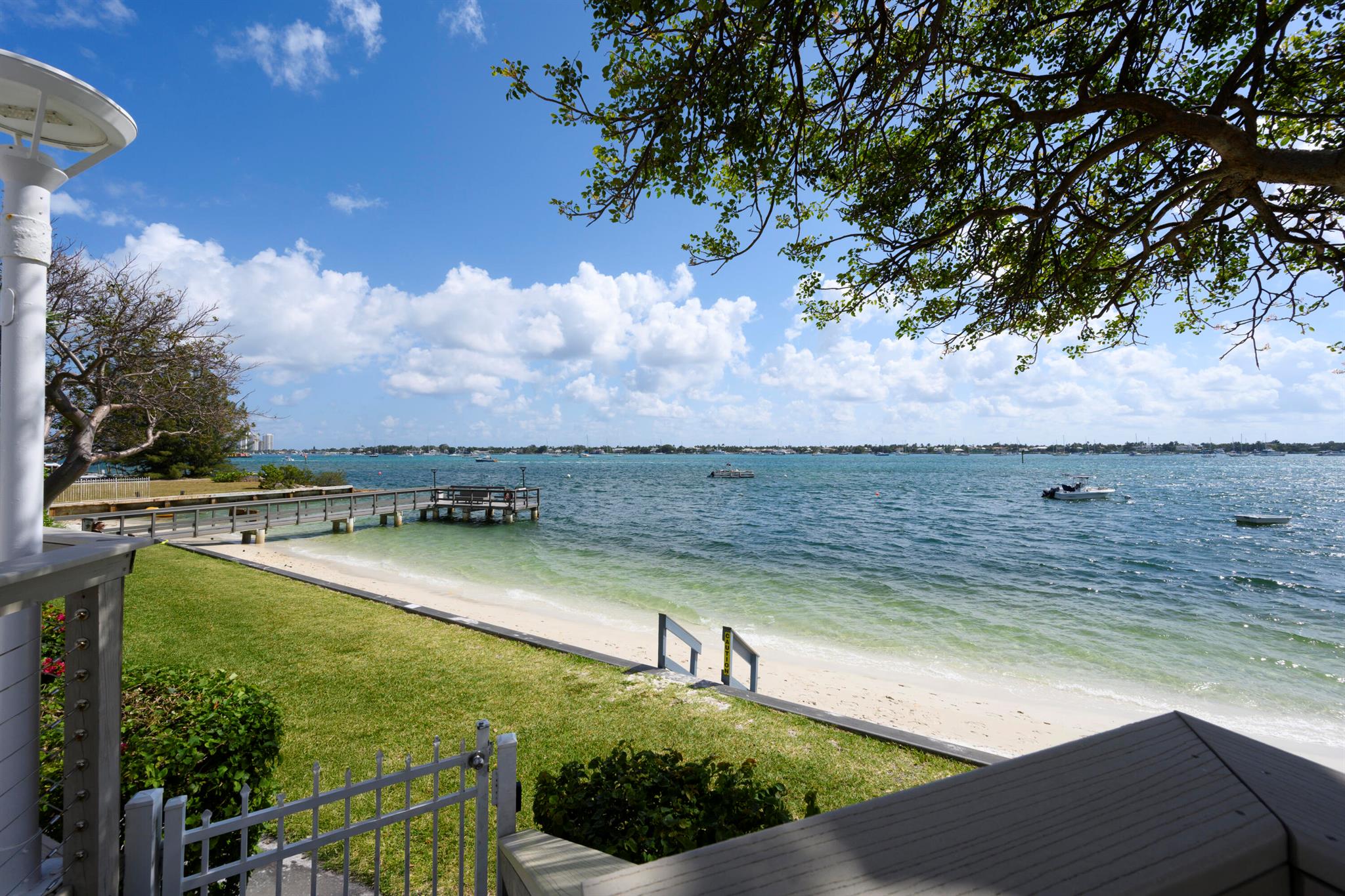 PALM BEACH HOUSE CONDO - Residential