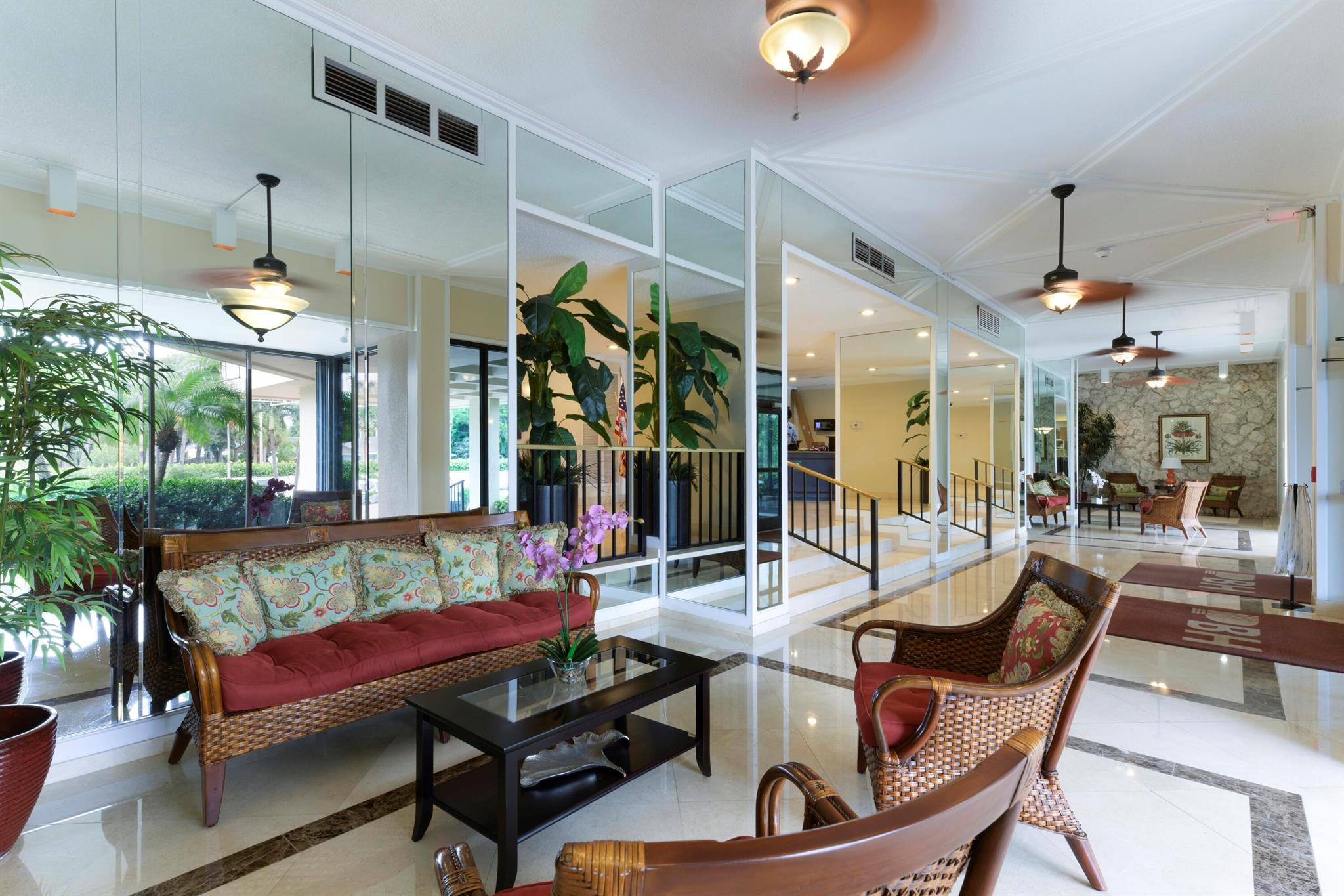 PALM BEACH HOUSE CONDO - Residential