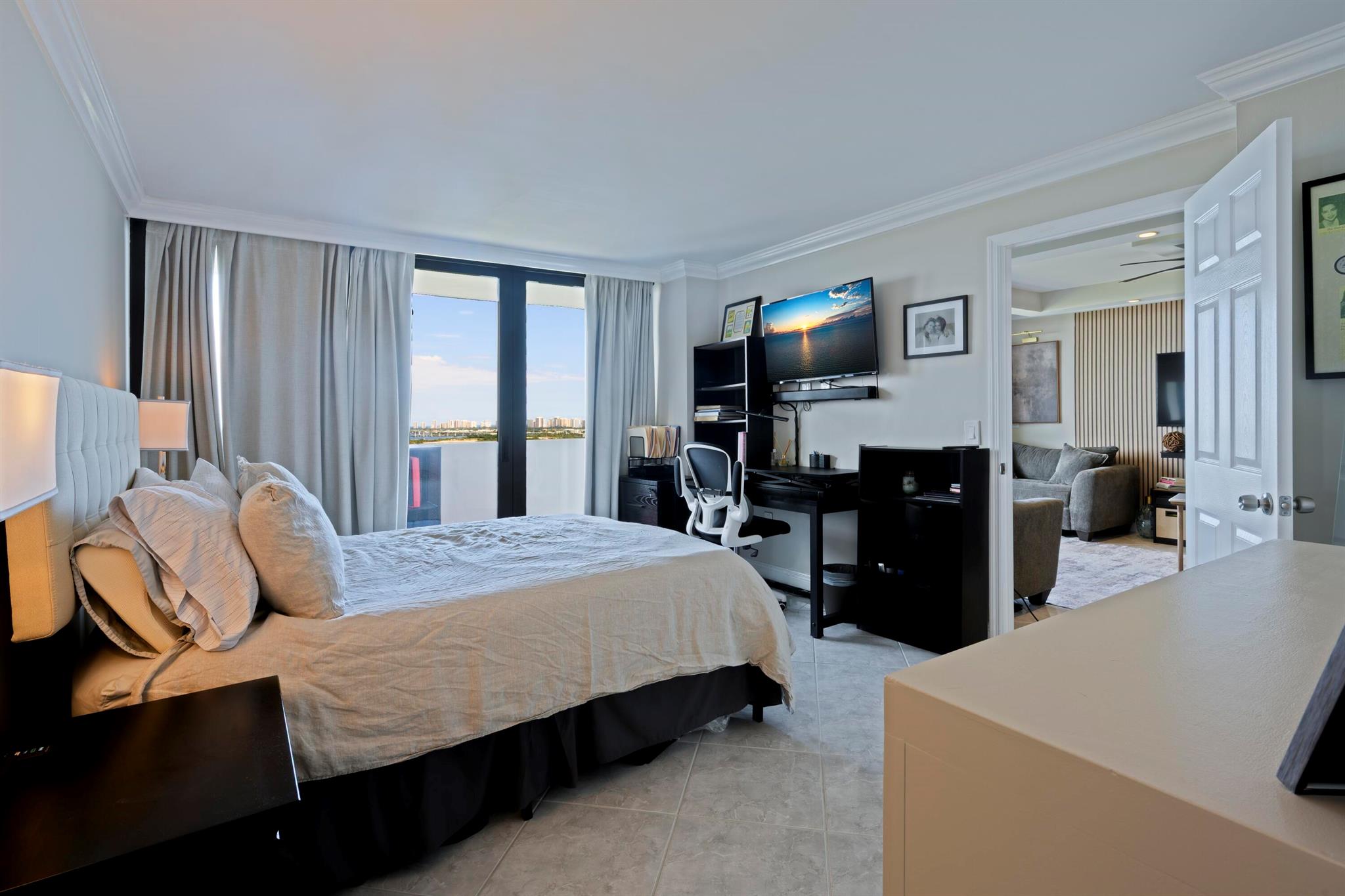 PALM BEACH HOUSE CONDO - Residential