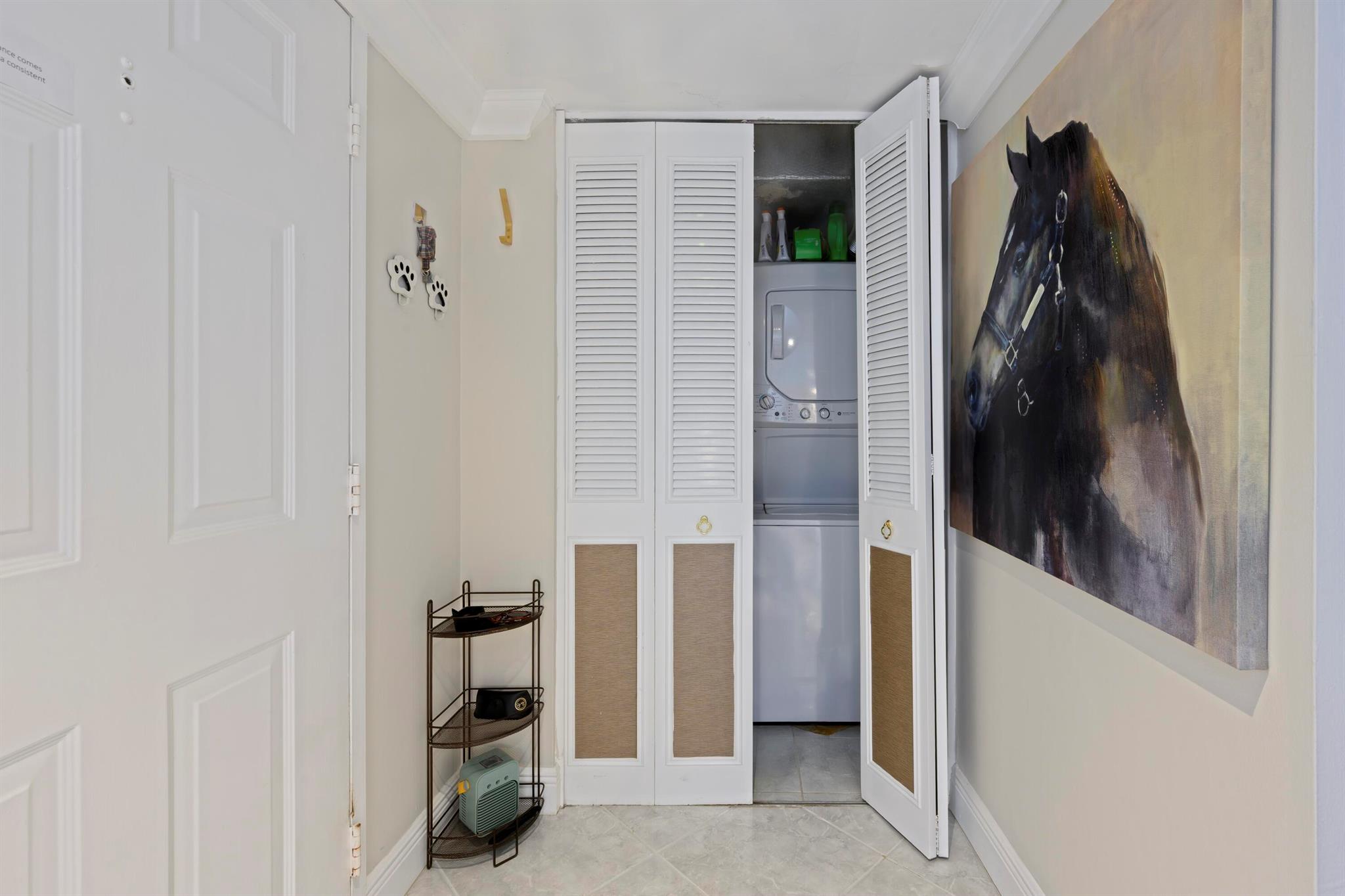 PALM BEACH HOUSE CONDO - Residential