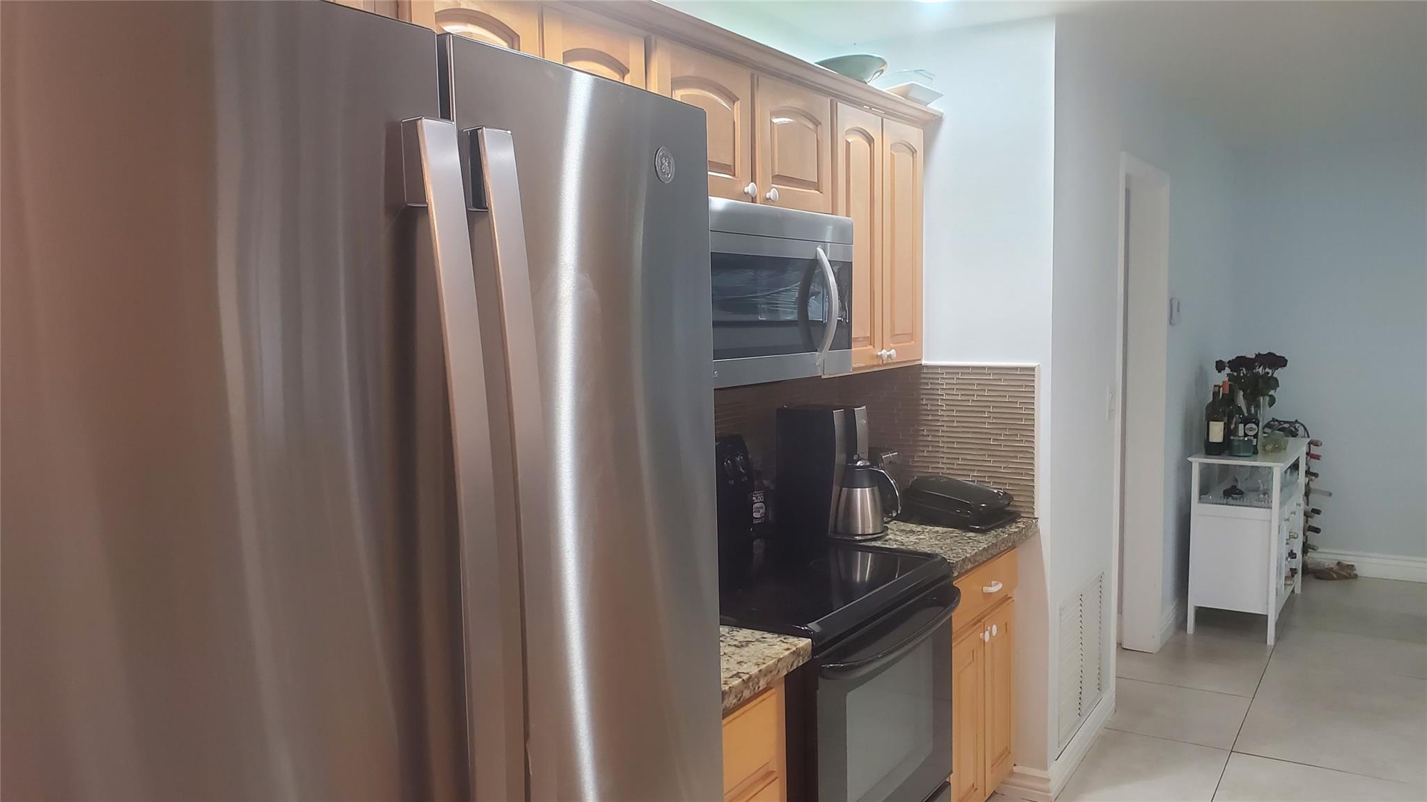 Deerfield Beach Gardens 4 - Residential Lease