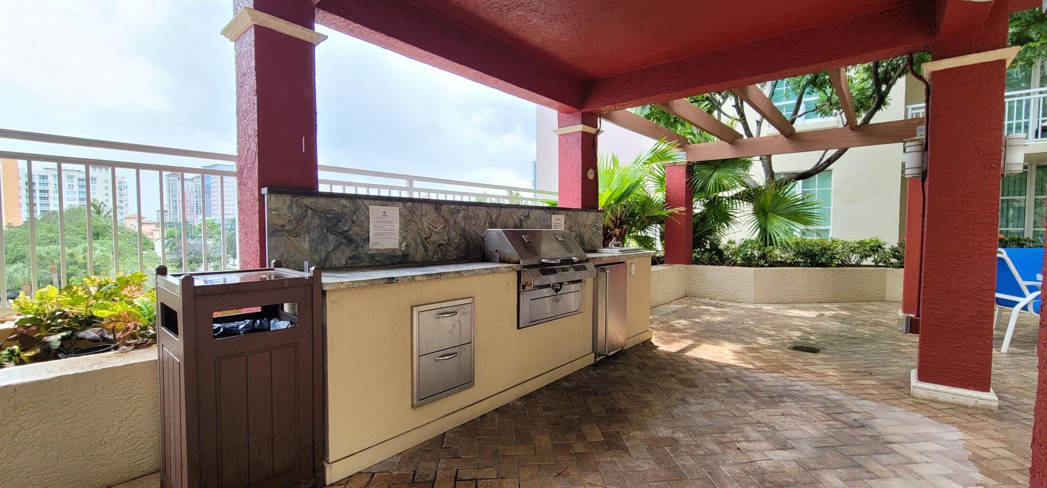 WHITNEY CONDO - Residential