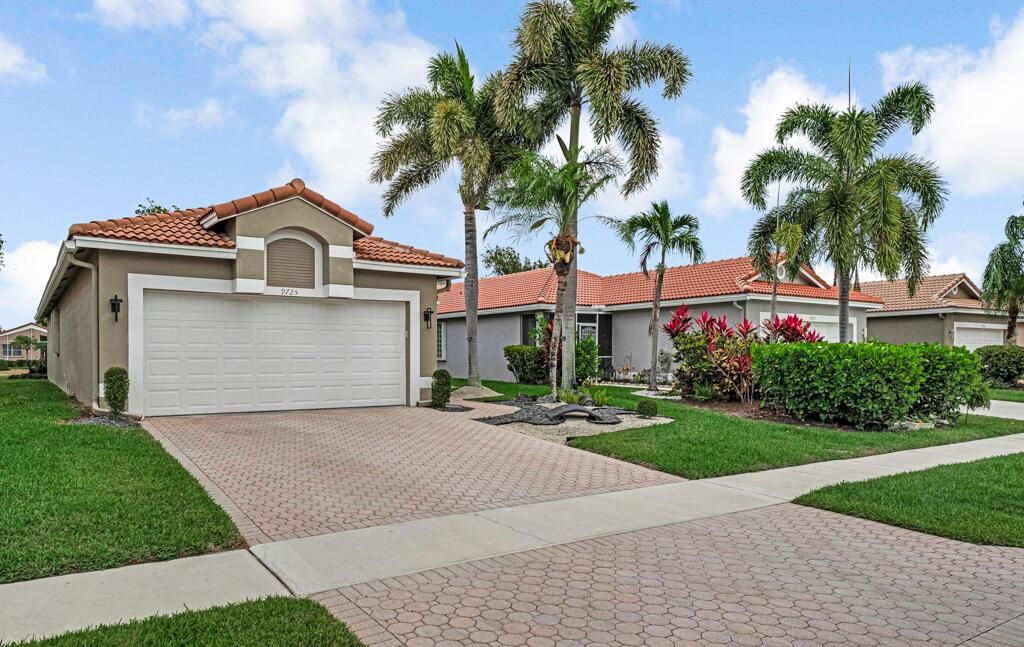 Photo of 9725 Cherry Blossom Court, Boynton Beach, FL 33437 (MLS # R11086886)