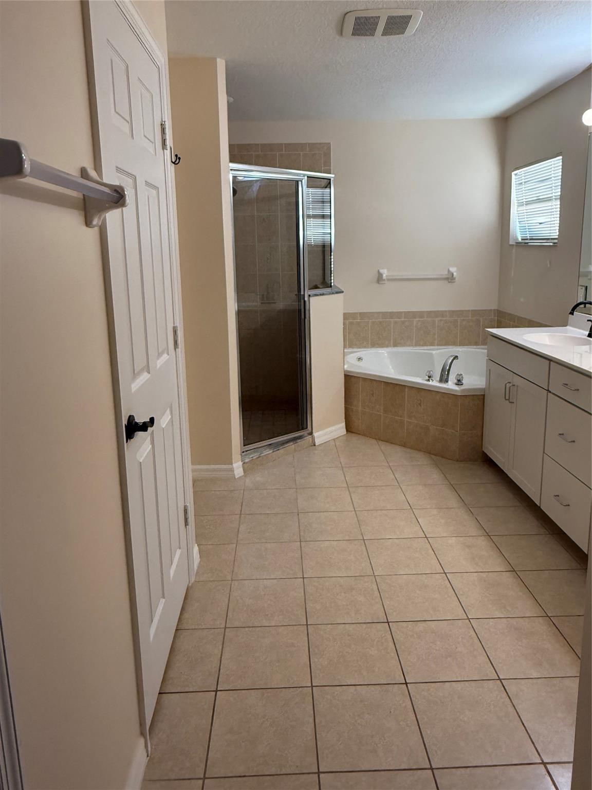 PORT ST LUCIE SECTION 17 - Residential Lease