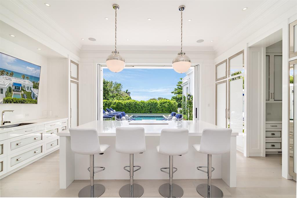 PALM BEACH ESTATES - Residential