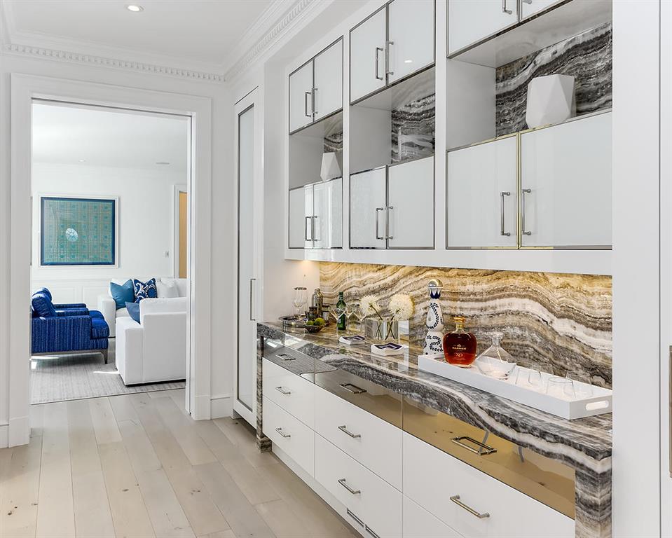 PALM BEACH ESTATES - Residential