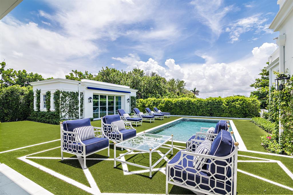 PALM BEACH ESTATES - Residential